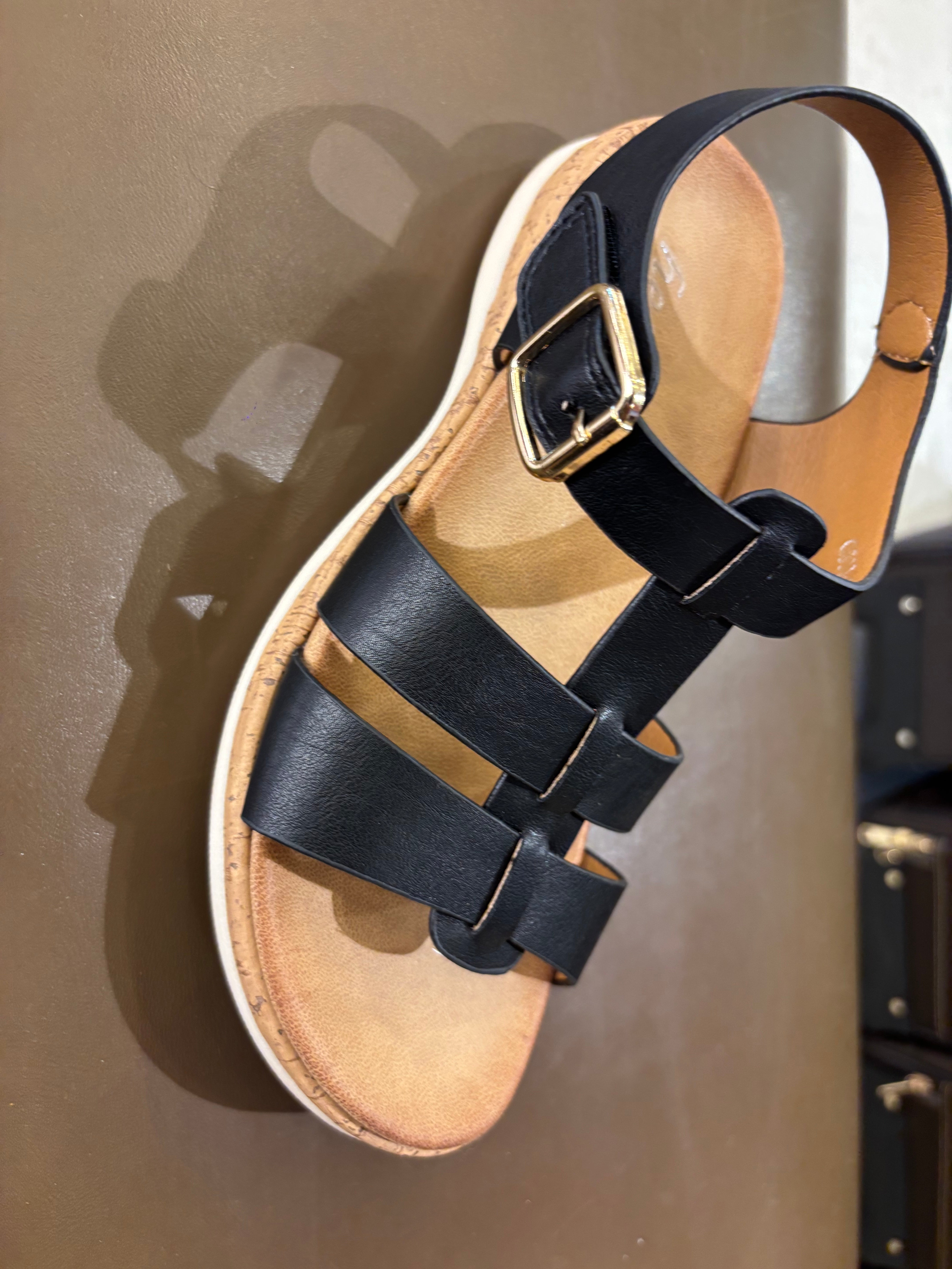 Velora Comfort Sandals – Cushioned T-Strap Daily Wear