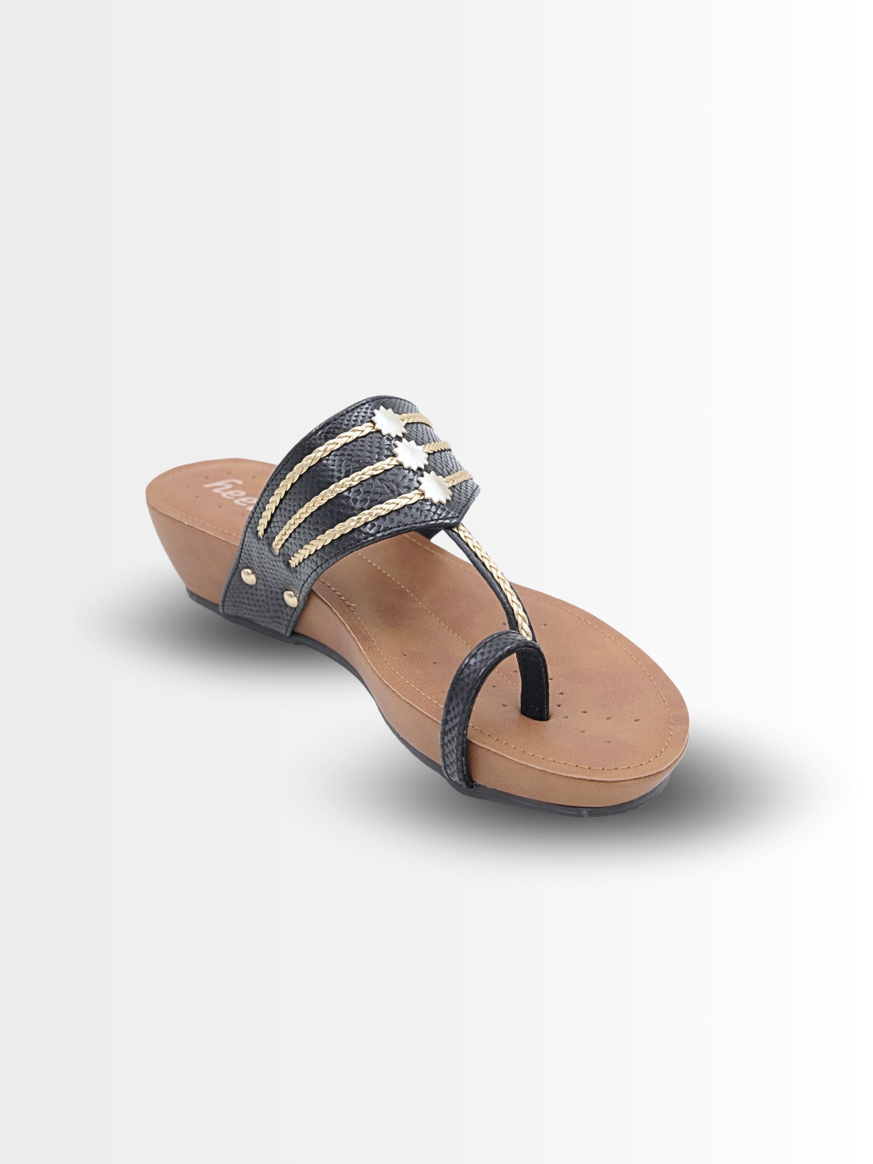 Lilith Cushion Kohlapuris - The Heels India