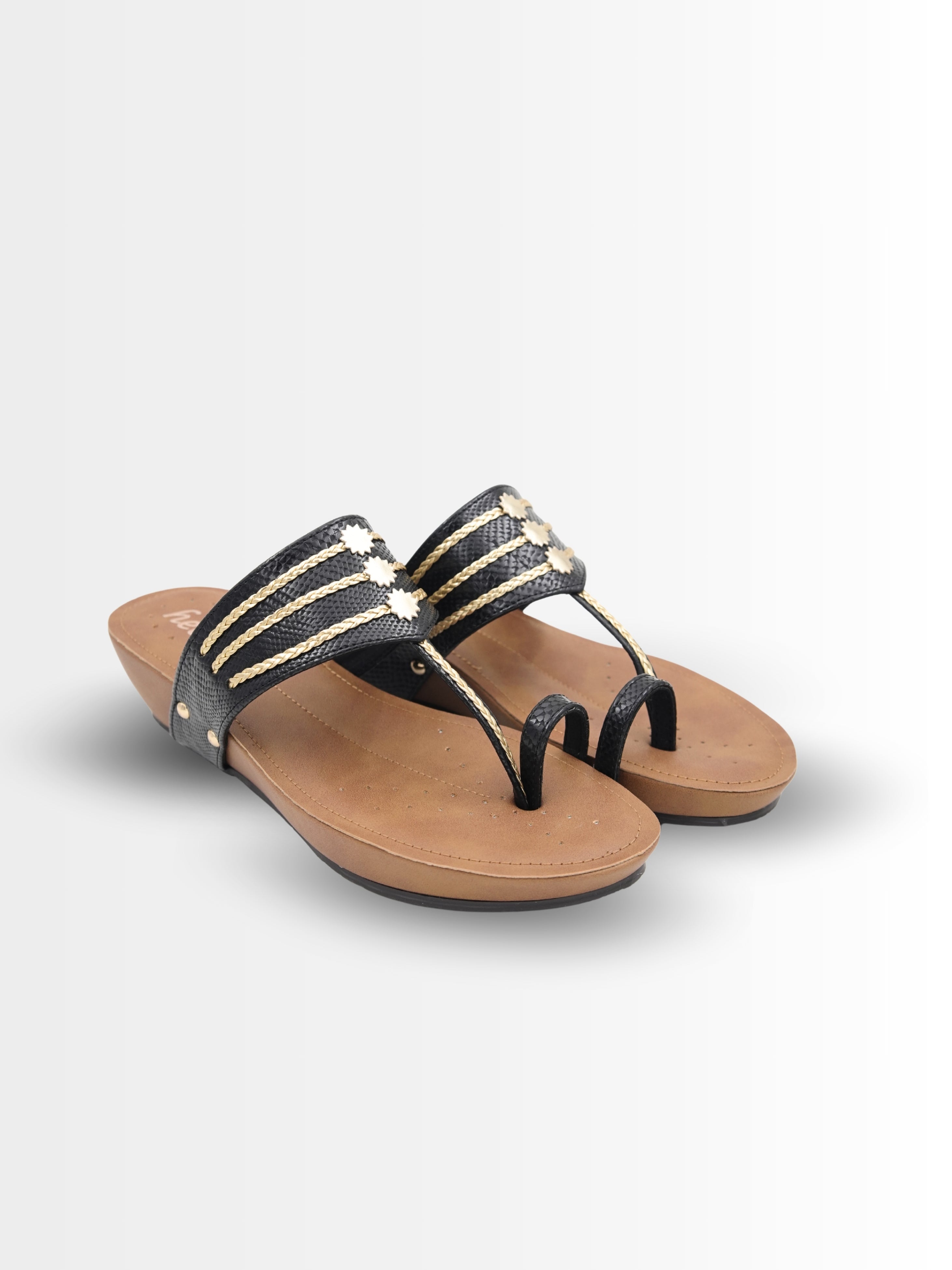 Lilith Cushion Kohlapuris - The Heels India