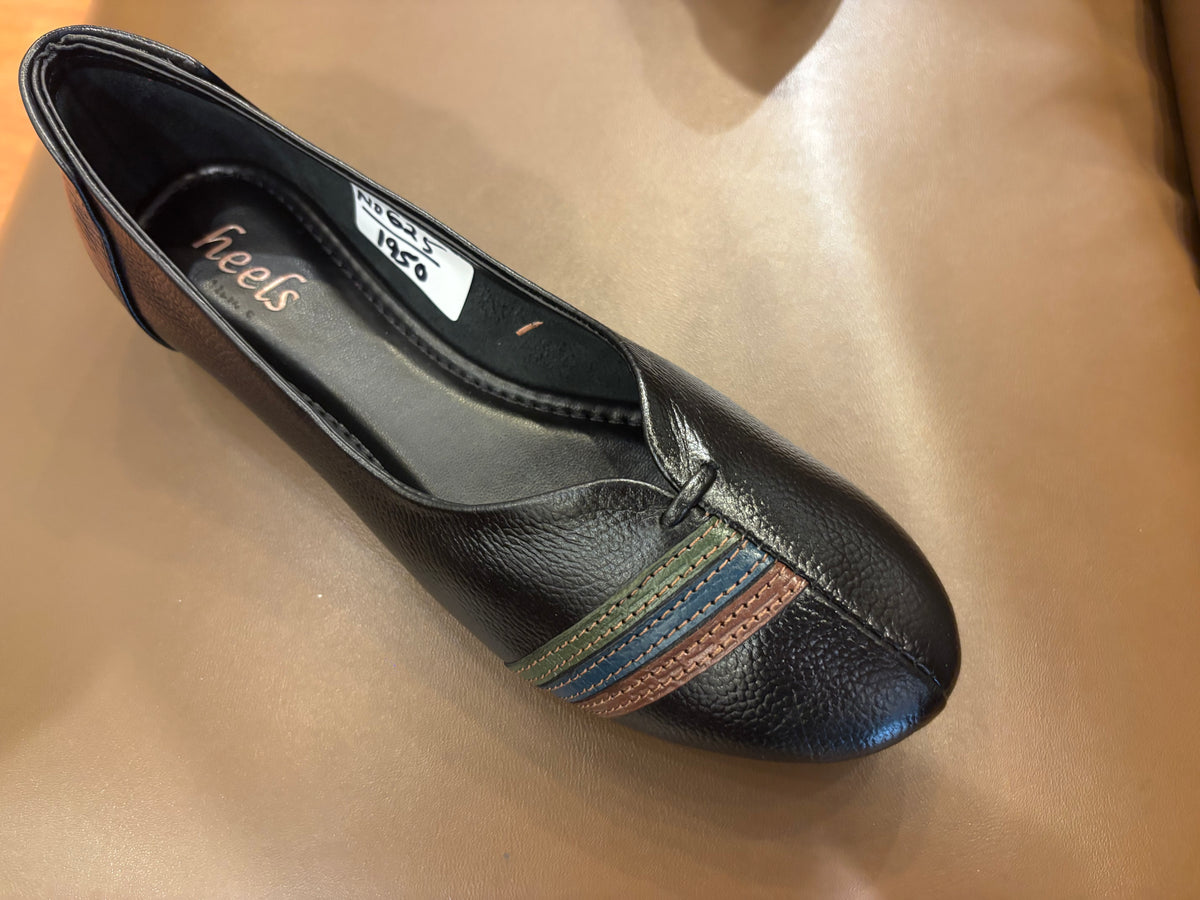 Stripes Classic Leather Loafers