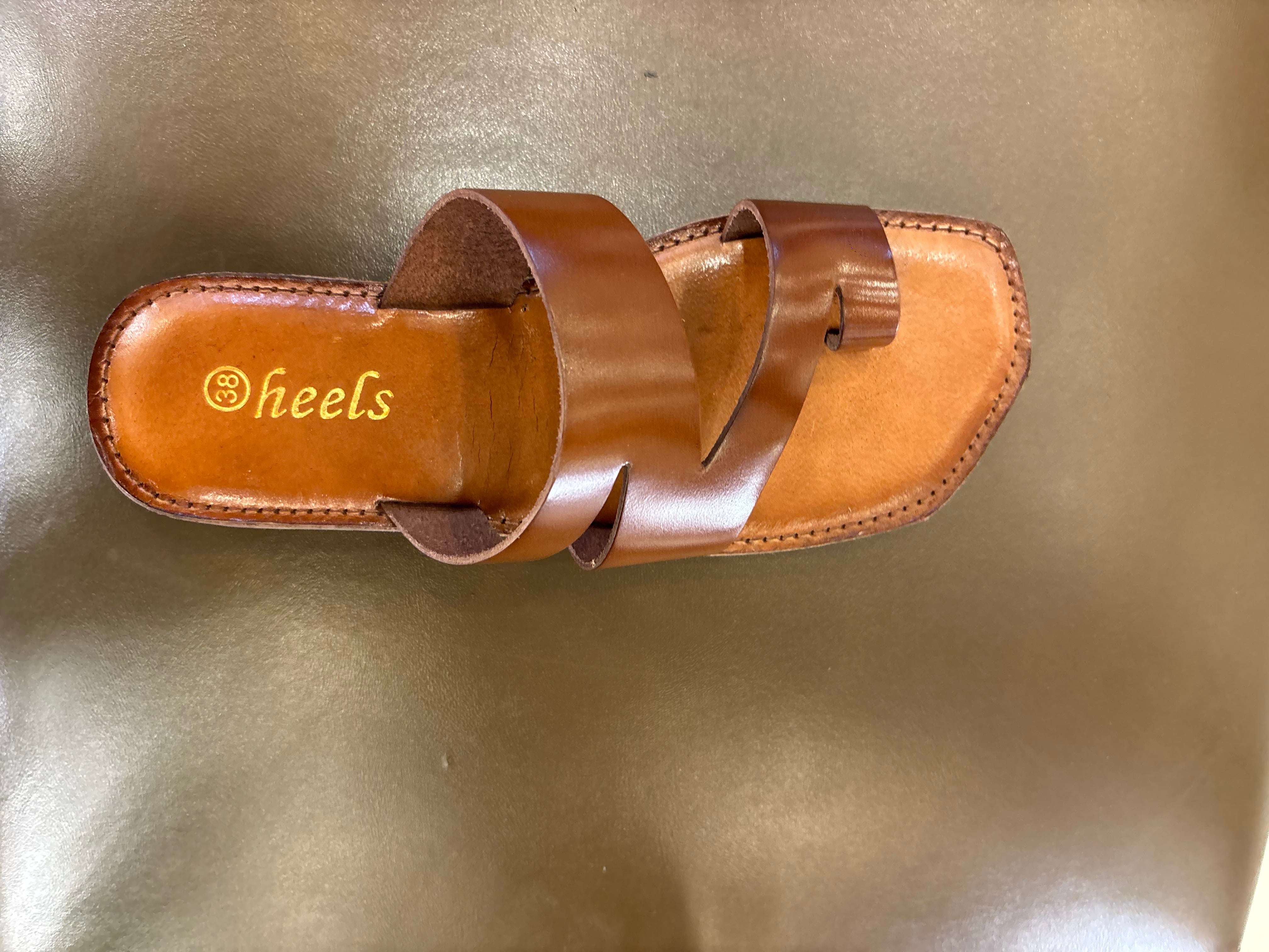 Trisha Hexagon Leather Thumb Criss Cross Slippers