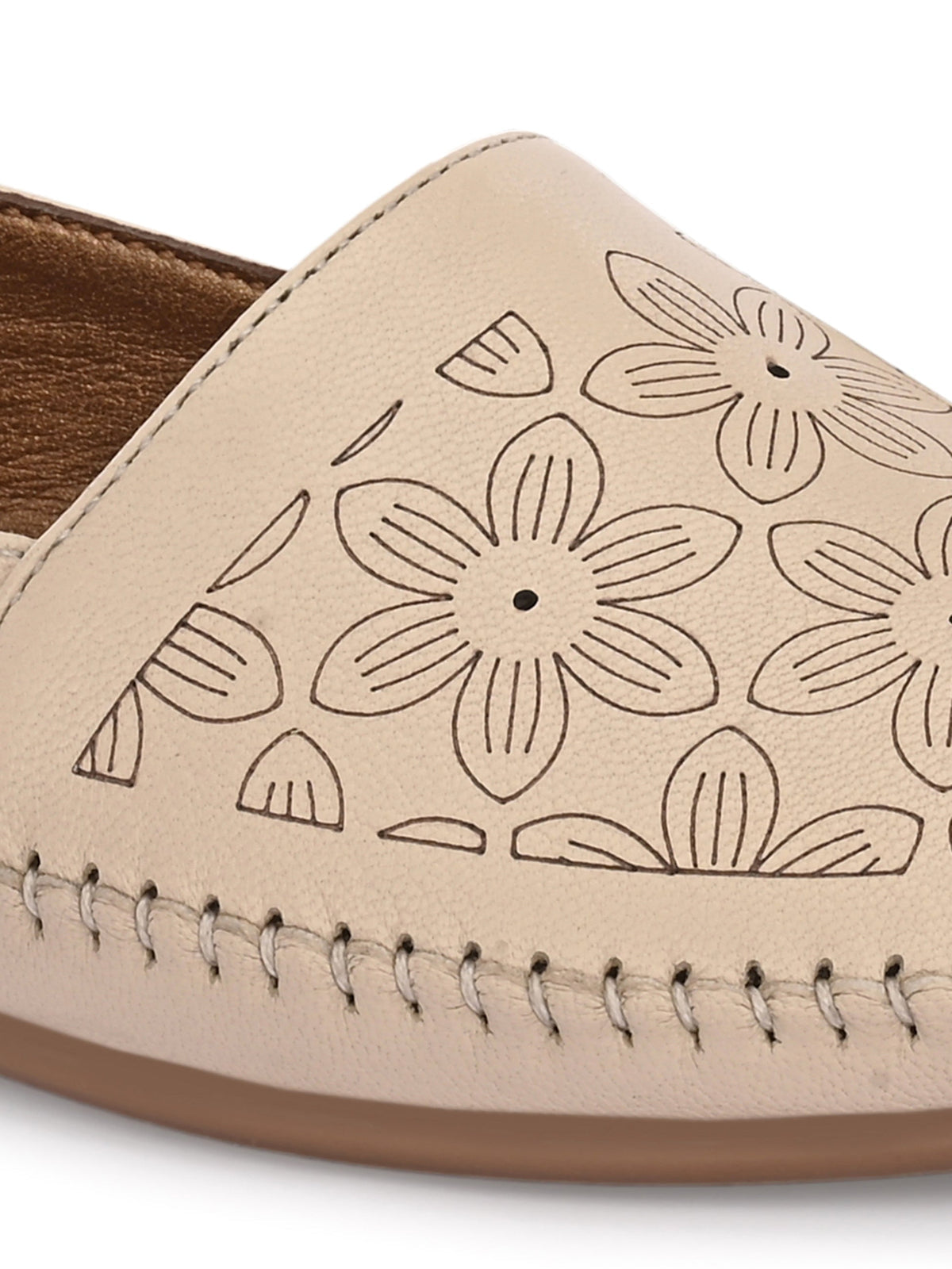 Venezia Engraved Cushioned Leather Ballerinas