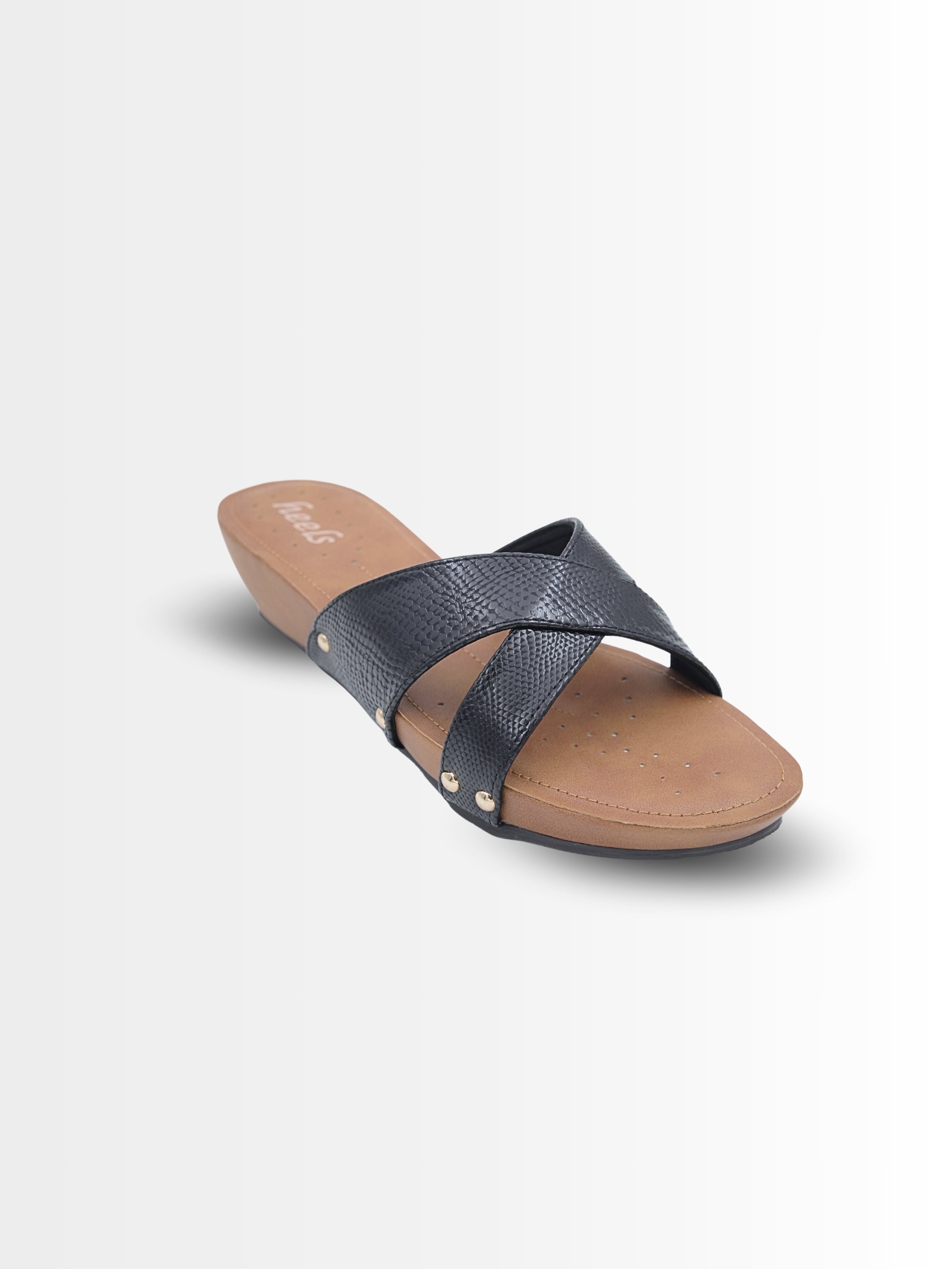 Zeeba Cushioned Cross Slippers