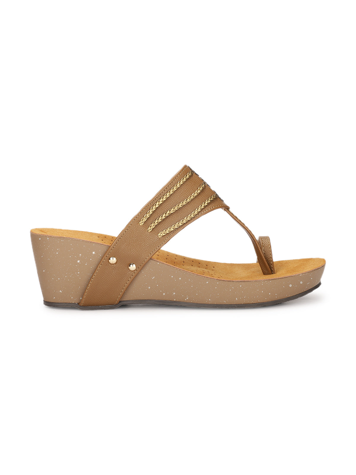 Zehra Wedge Heel Kohlapuris