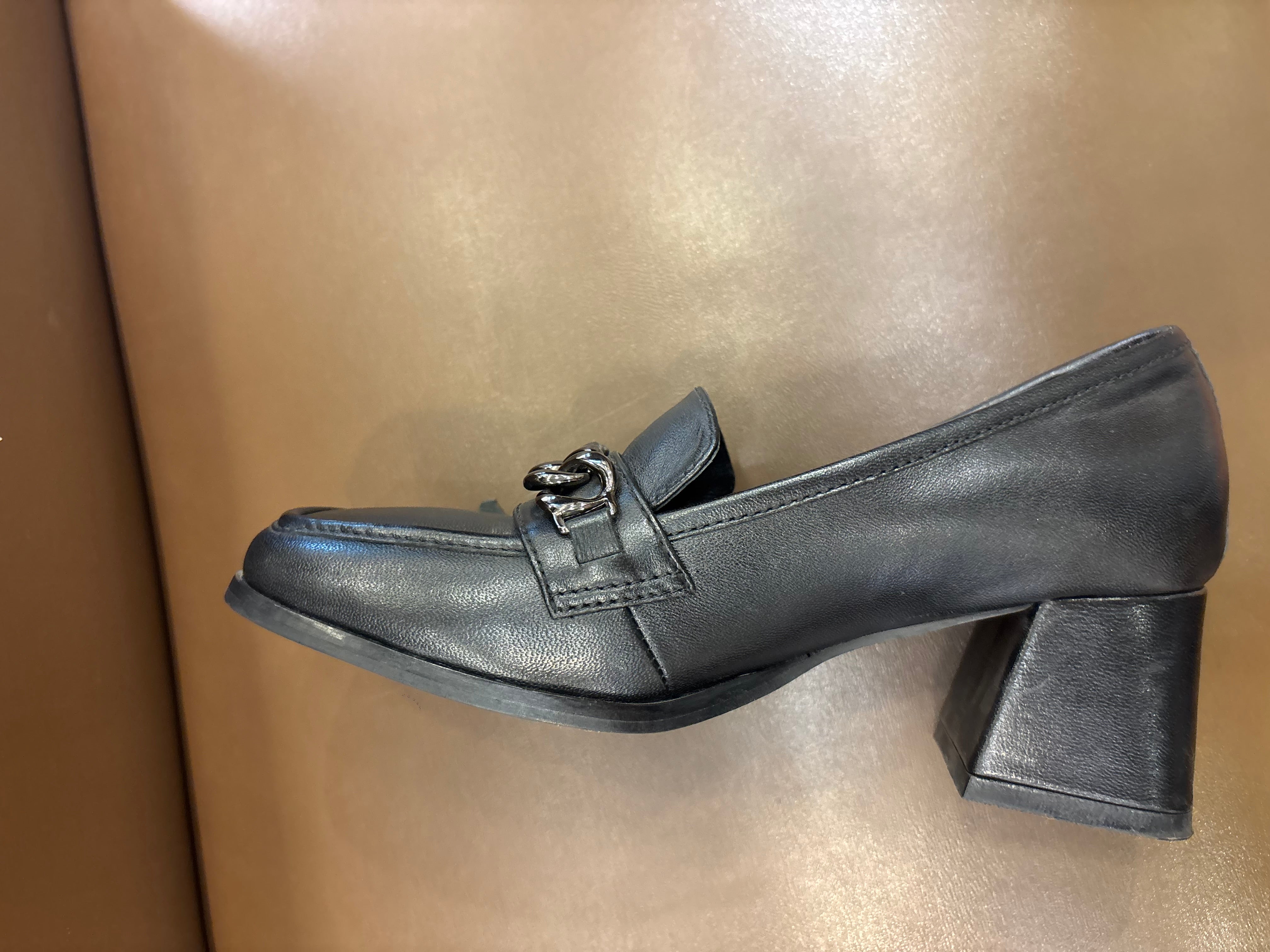CHIC Premium Leather Block Heel Loafers