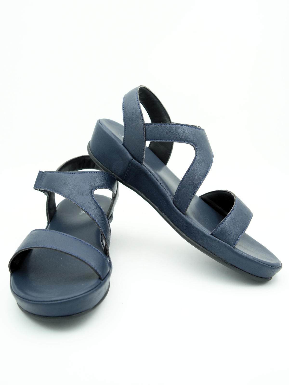Beckett Cushioned Strap Sandals