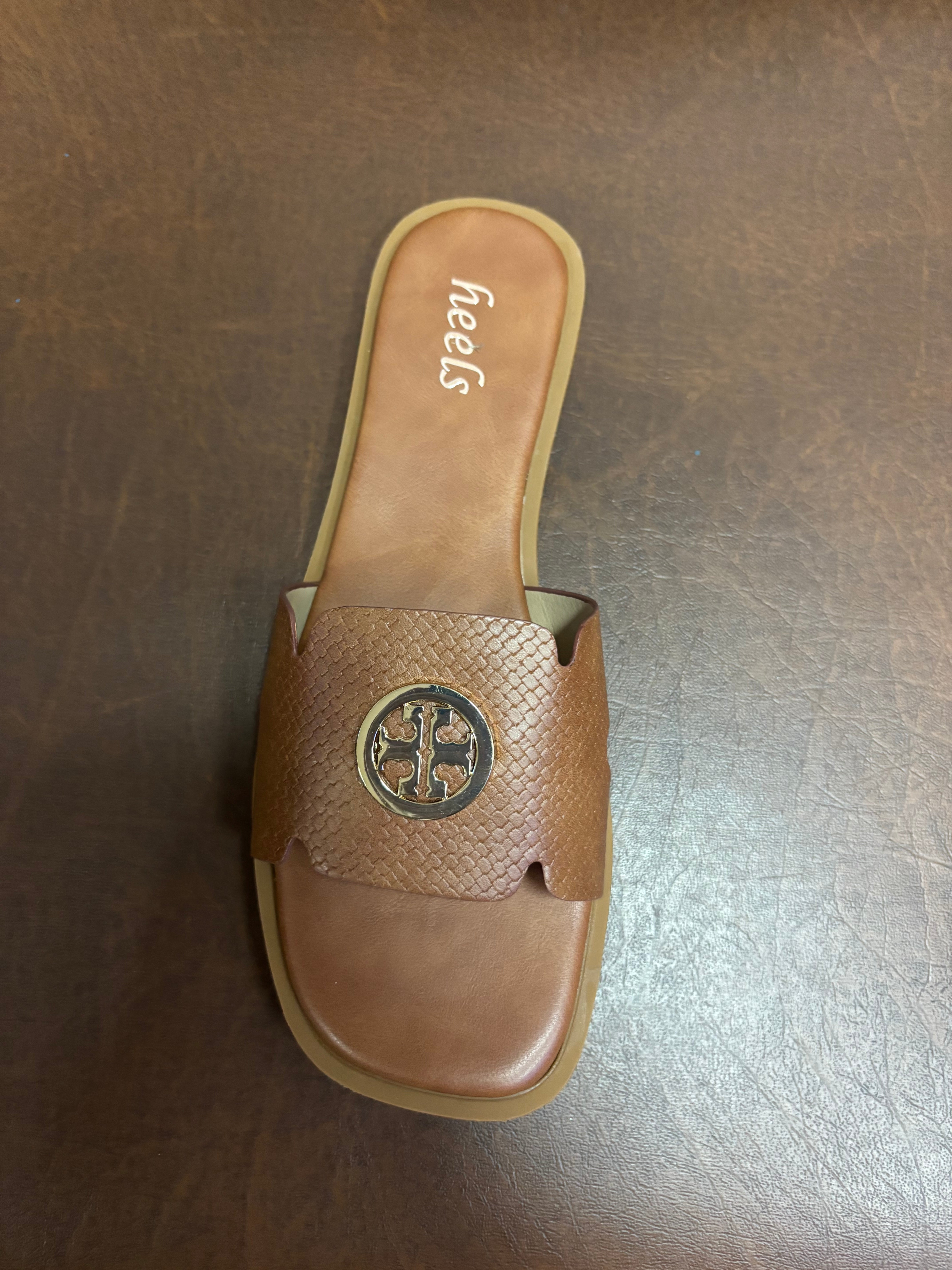 Nysa 2.0 Cushioned Flat Sliders