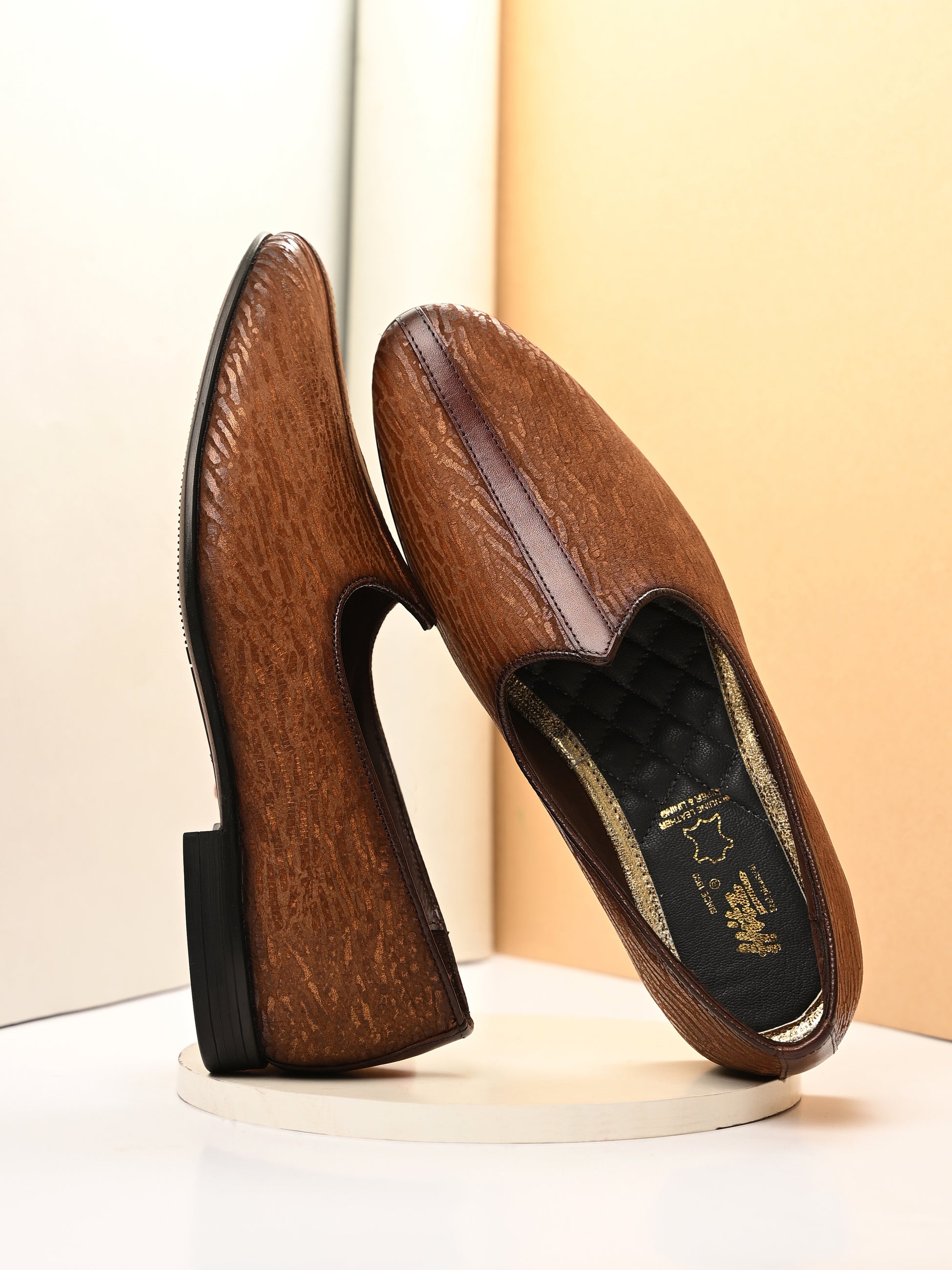 Mehraj Ethnic Leather Juttis