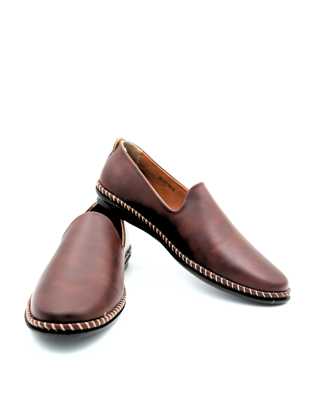 Reuben Cushioned Ethnic Mojris - The Heels India