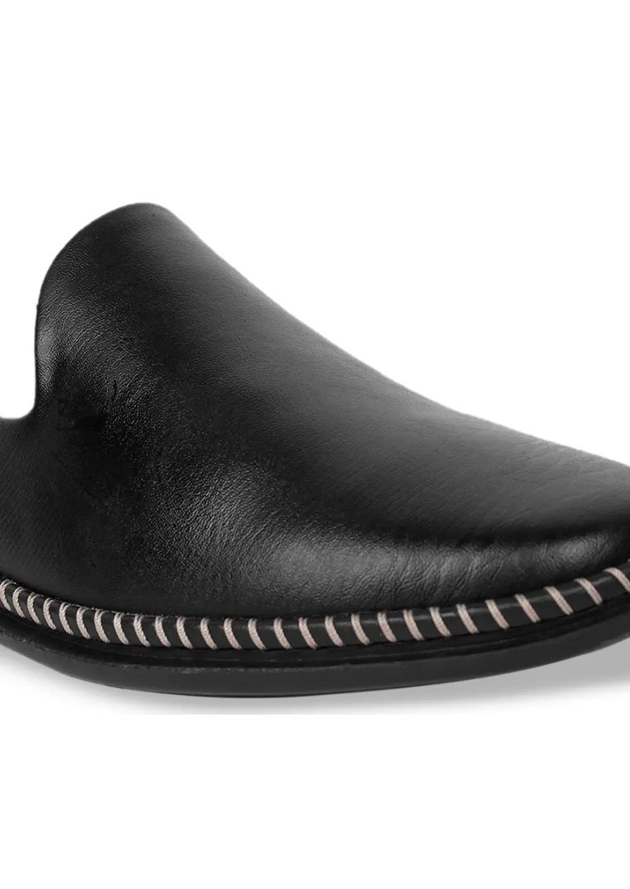 Reuben Cushioned Ethnic Mojris - The Heels India