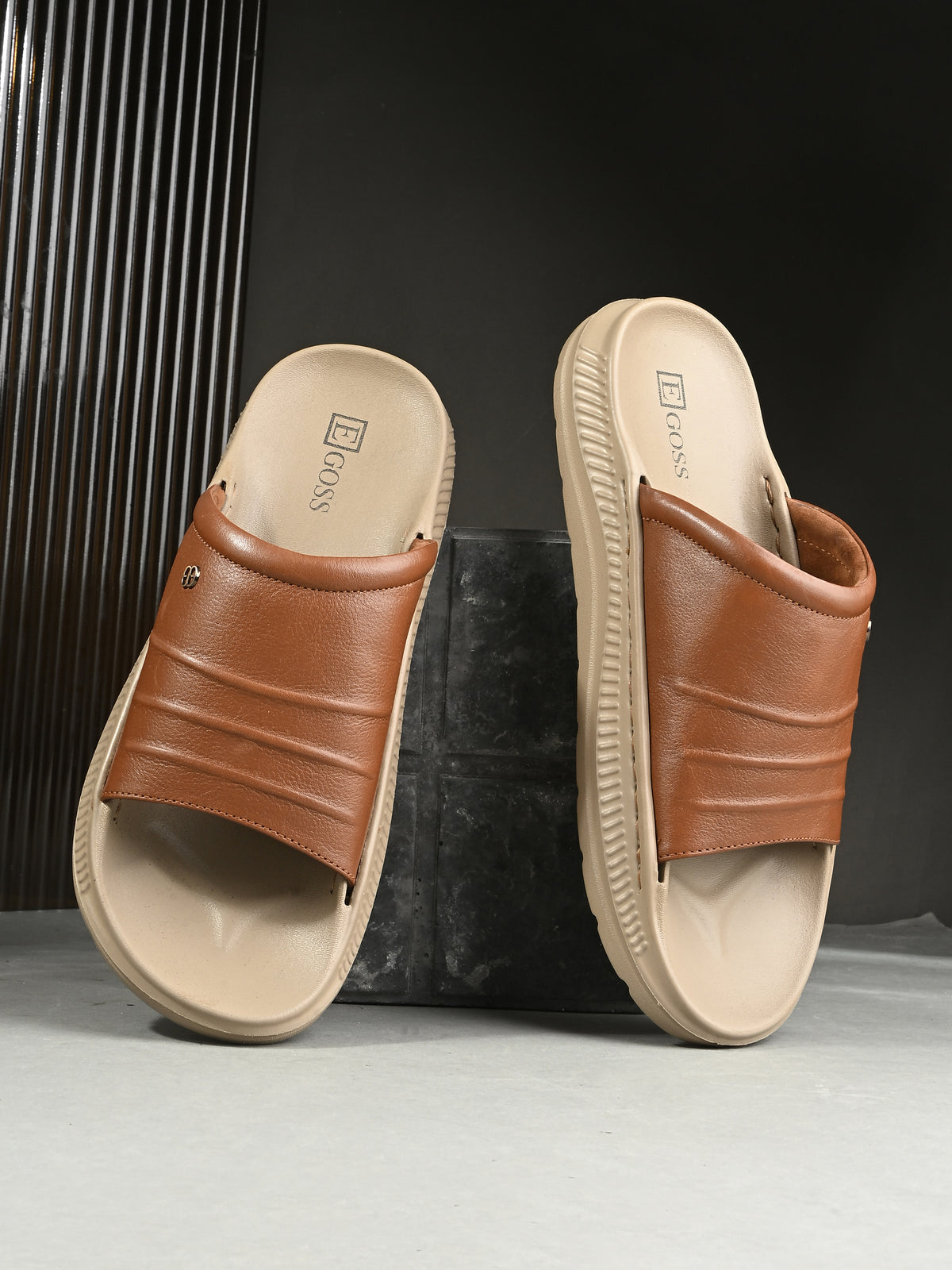 Fofana Zero Gravity Summer Comfort Leather Sliders