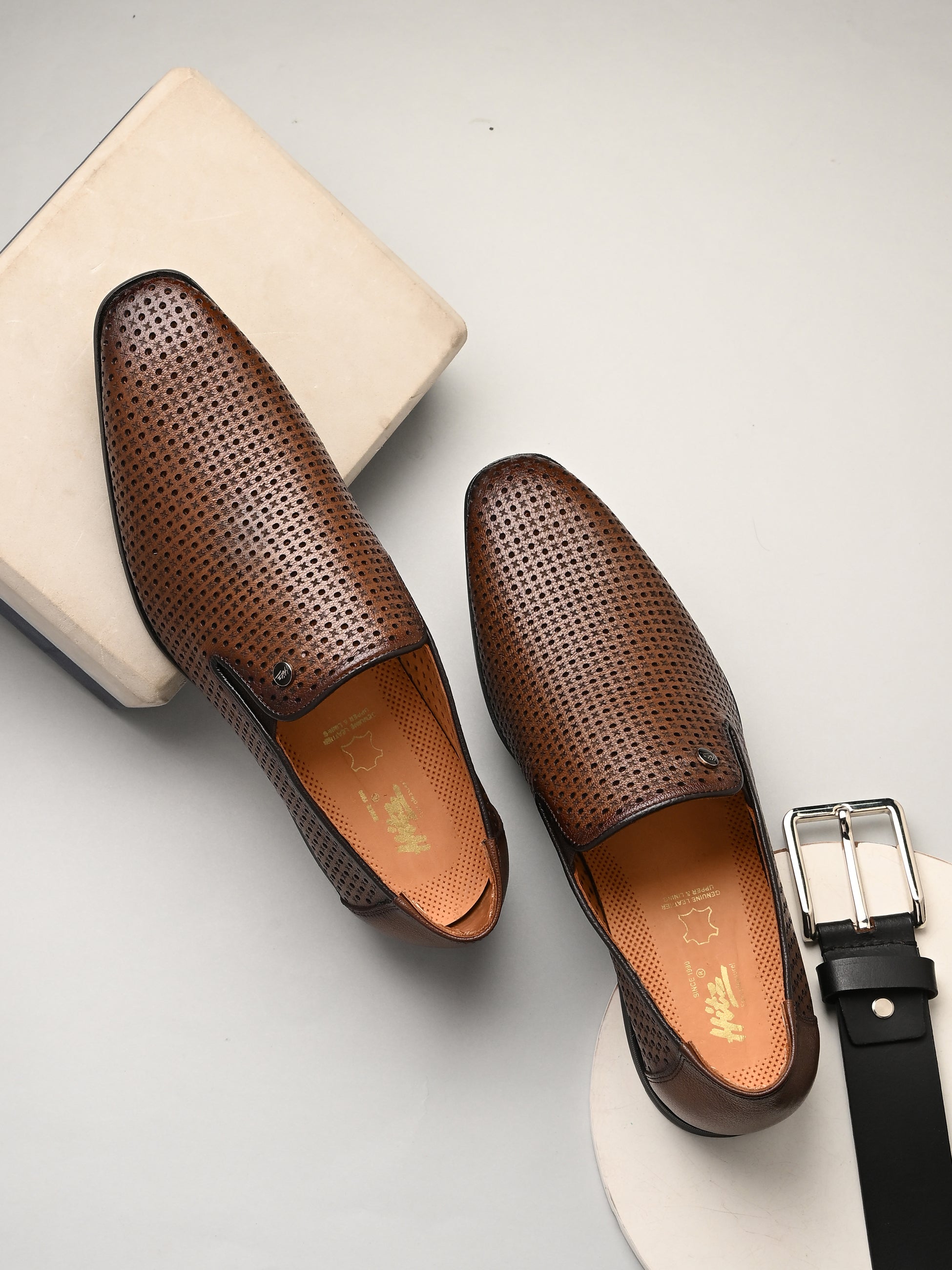 Kyros Perforated Leather Mocassins HT