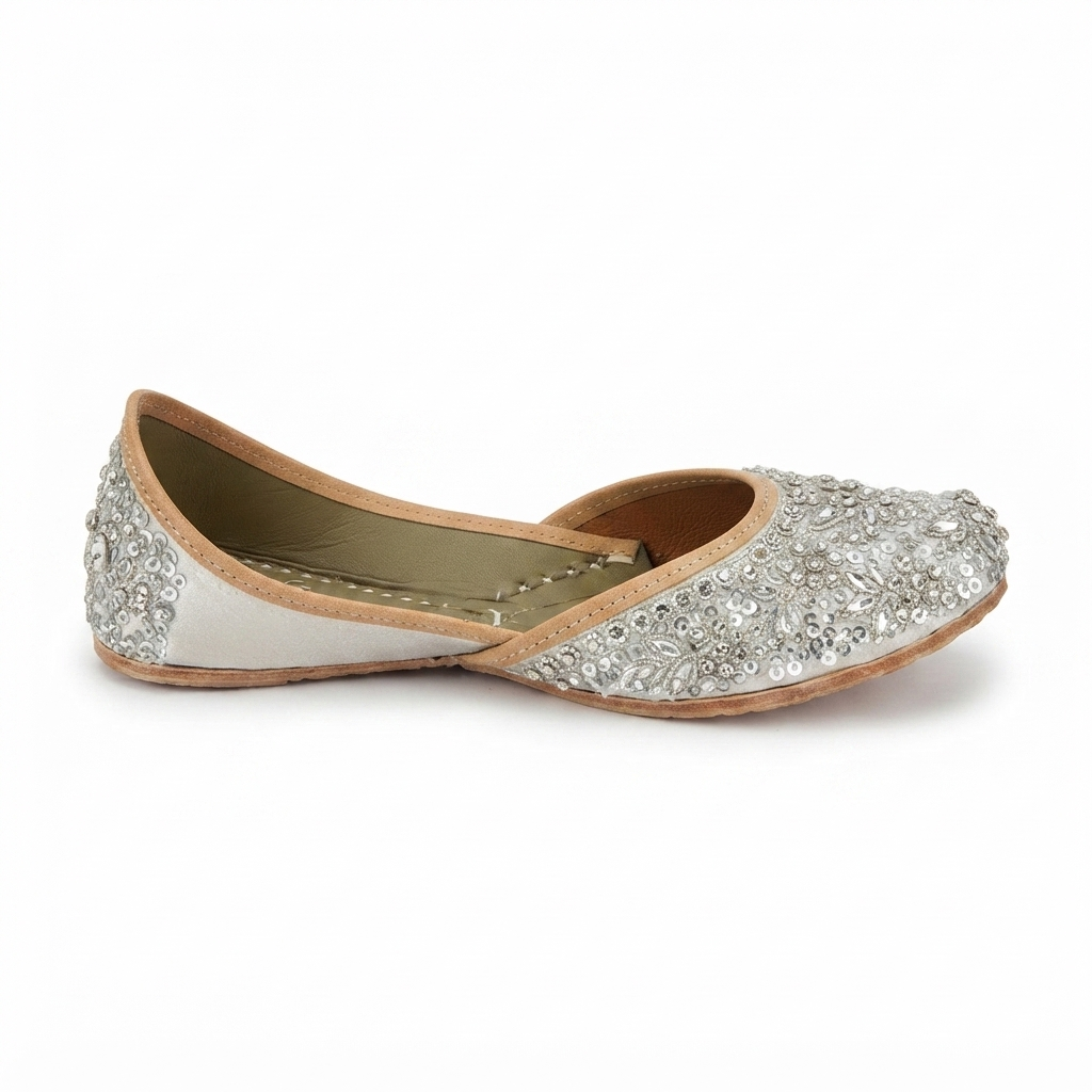 Zehra Handcrafted Leather Juttis