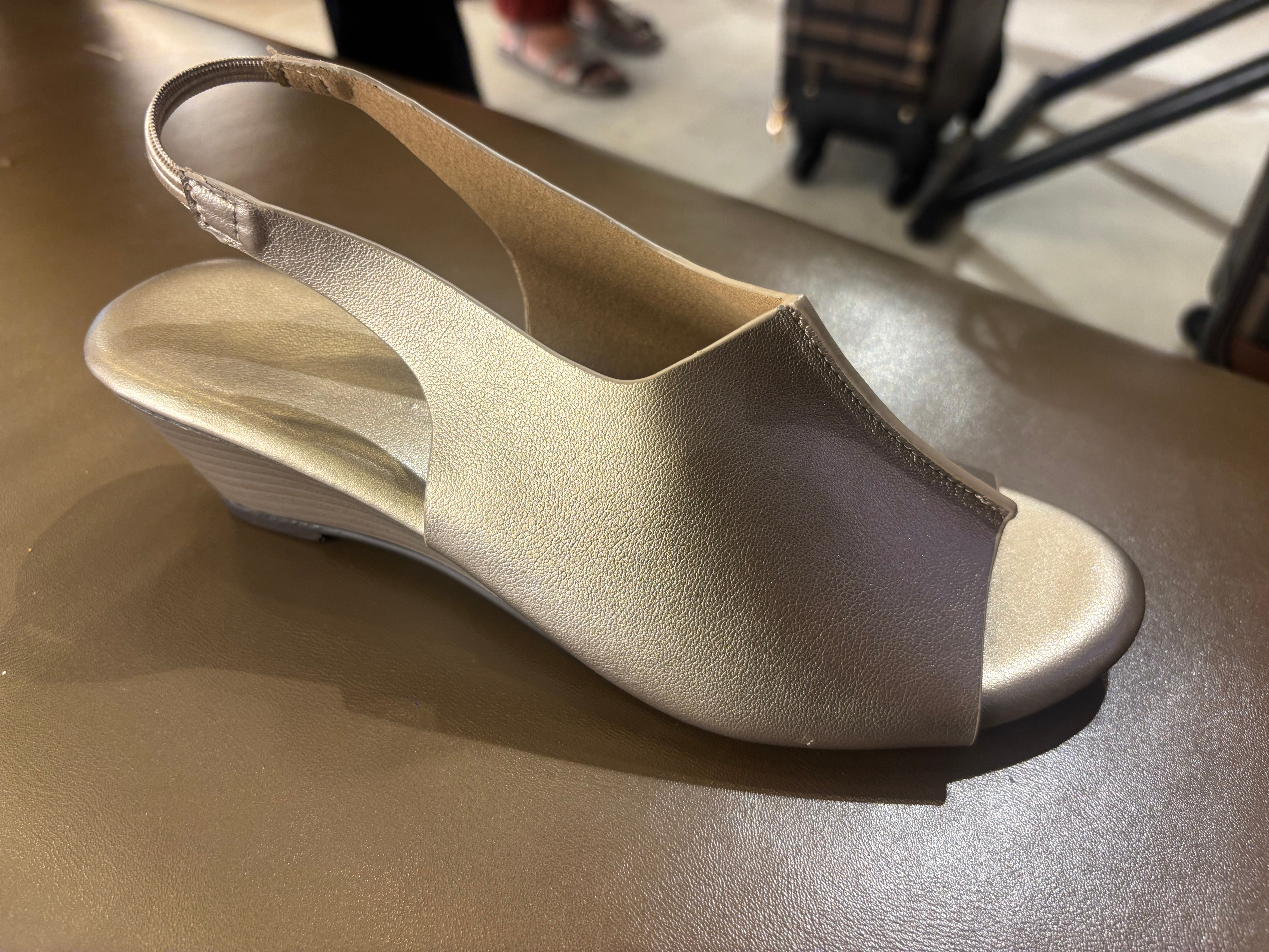 Meridian Back Elastic Peep Toe Wedge Heels