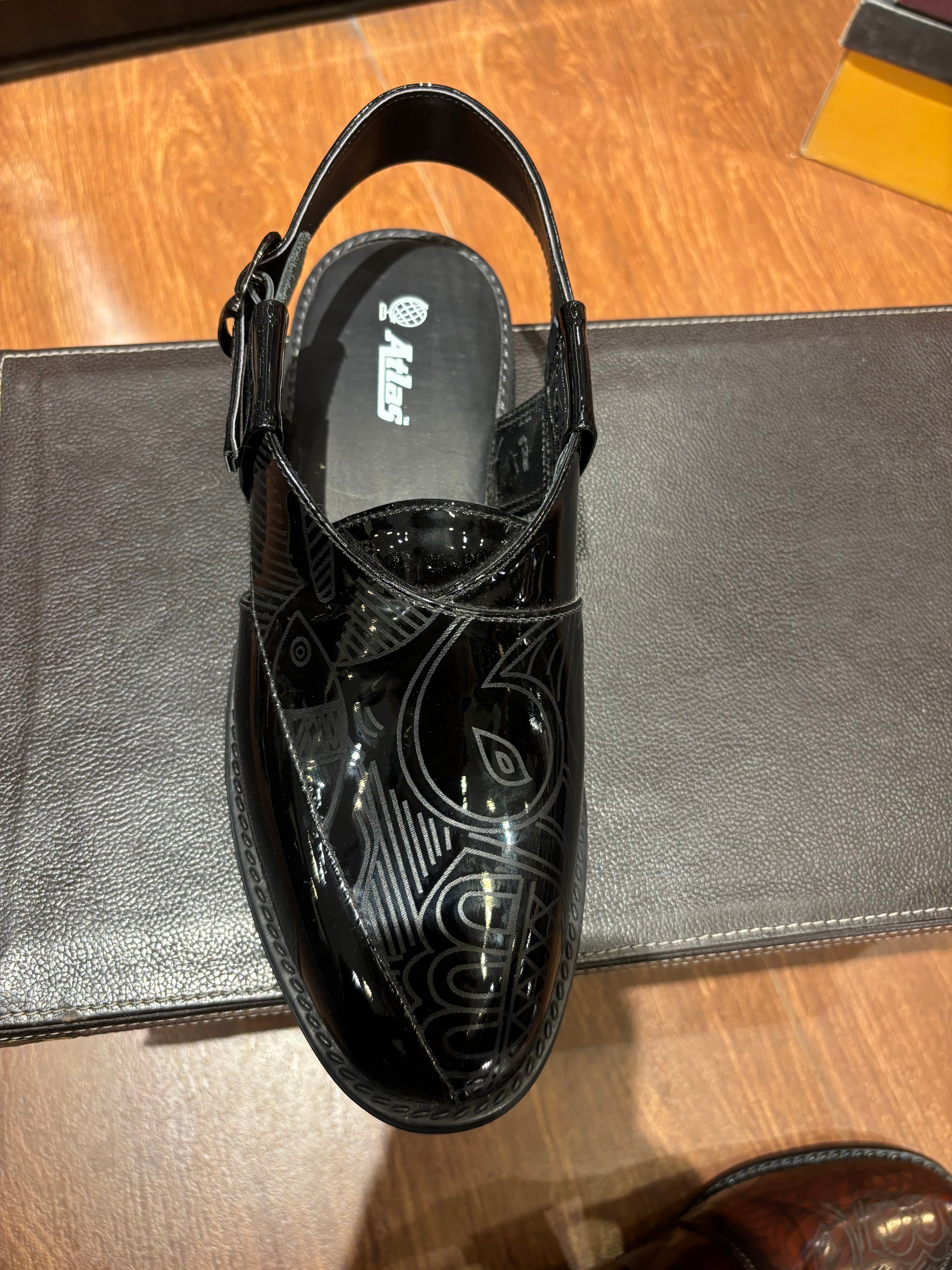Neto Handmade Leather Peshawari Sandals