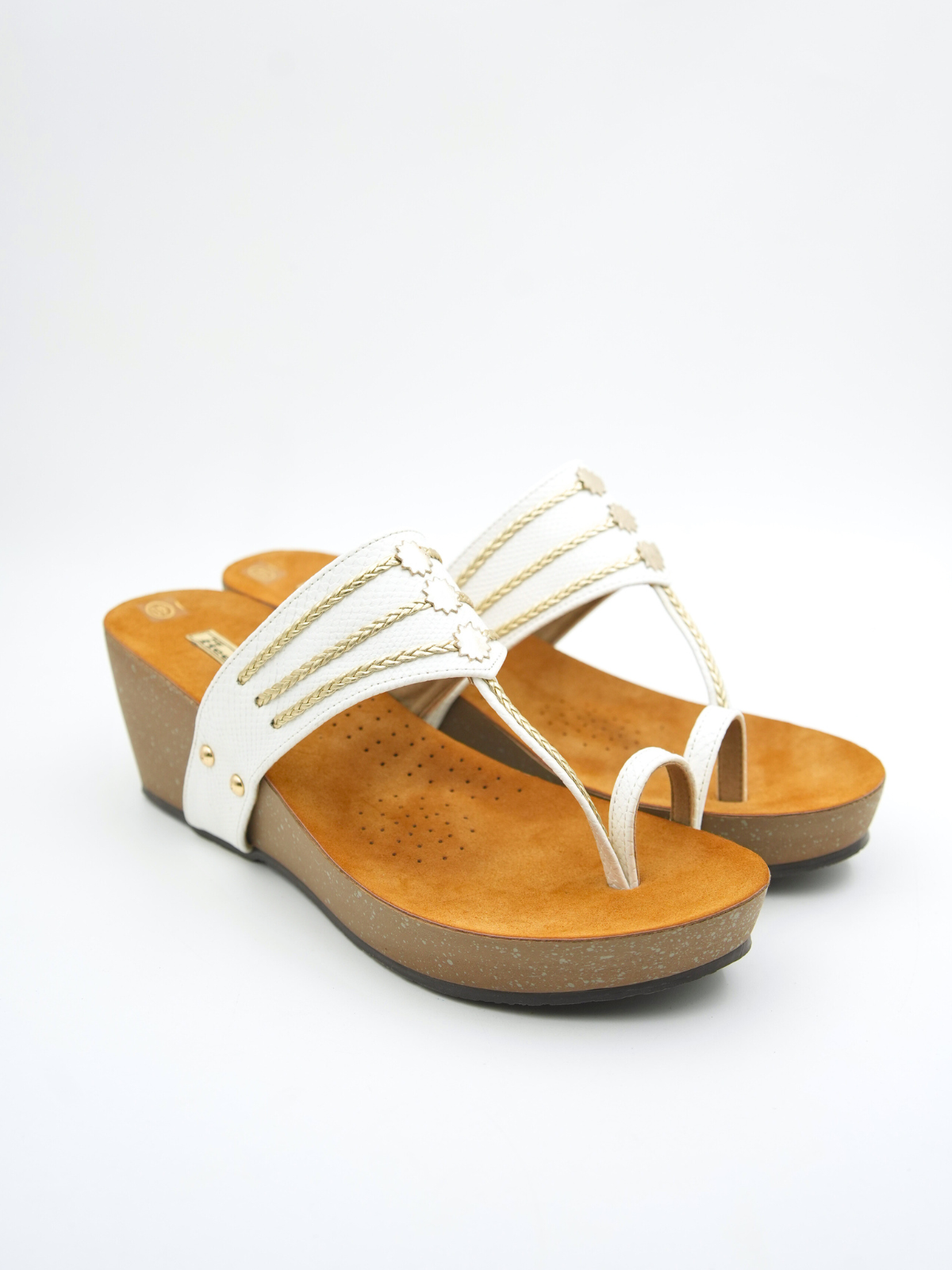 Zehra Wedge Heel Kohlapuris