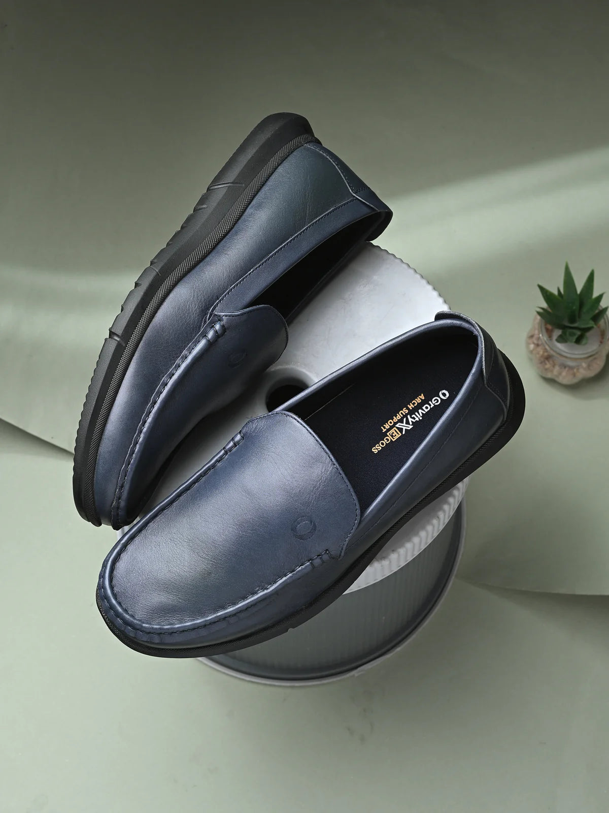 Neil Zero Gravity Lightweight Leather Slip On Sneakers - The Heels India