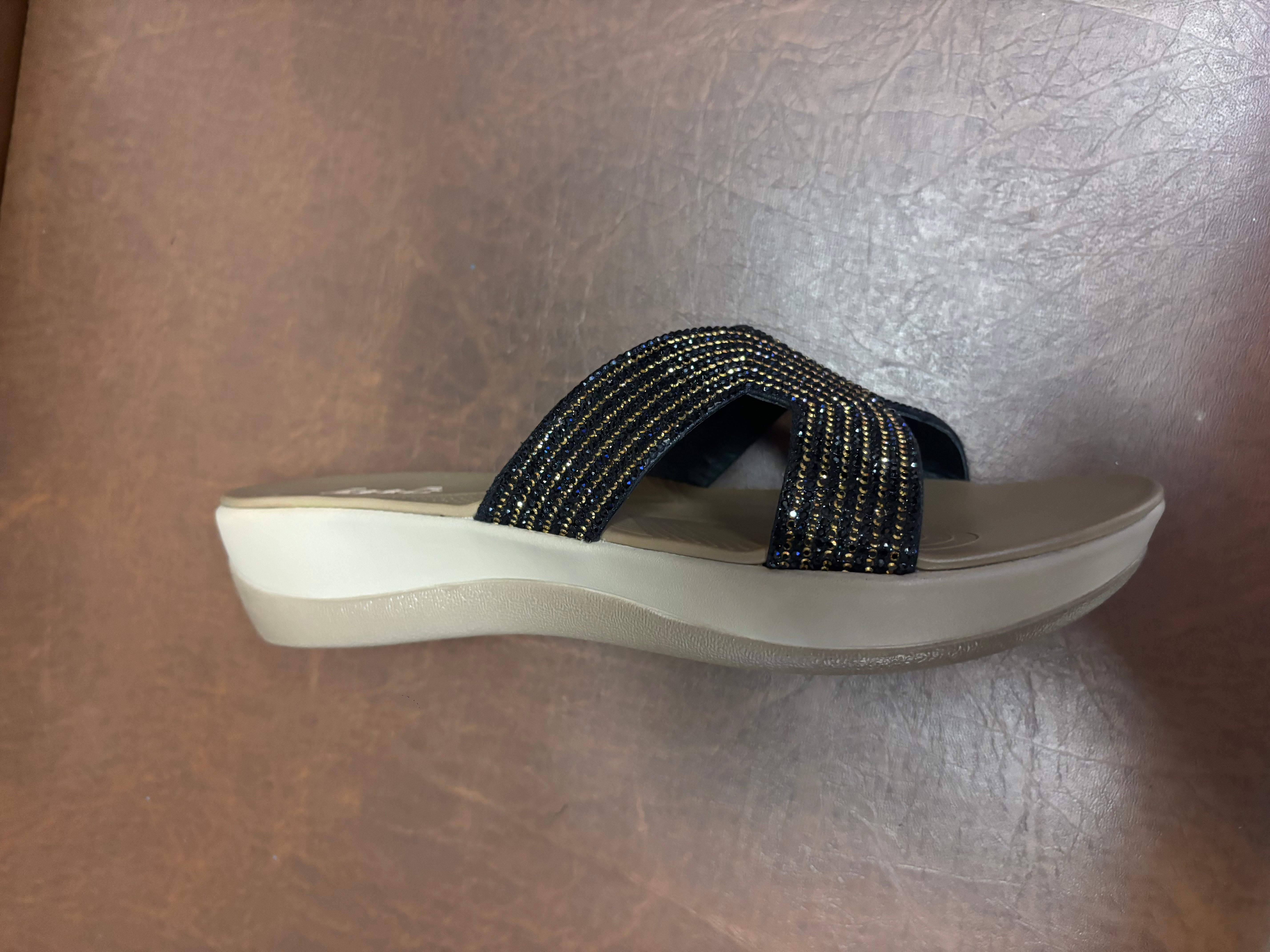 Dakota Cushioned Bling Slippers