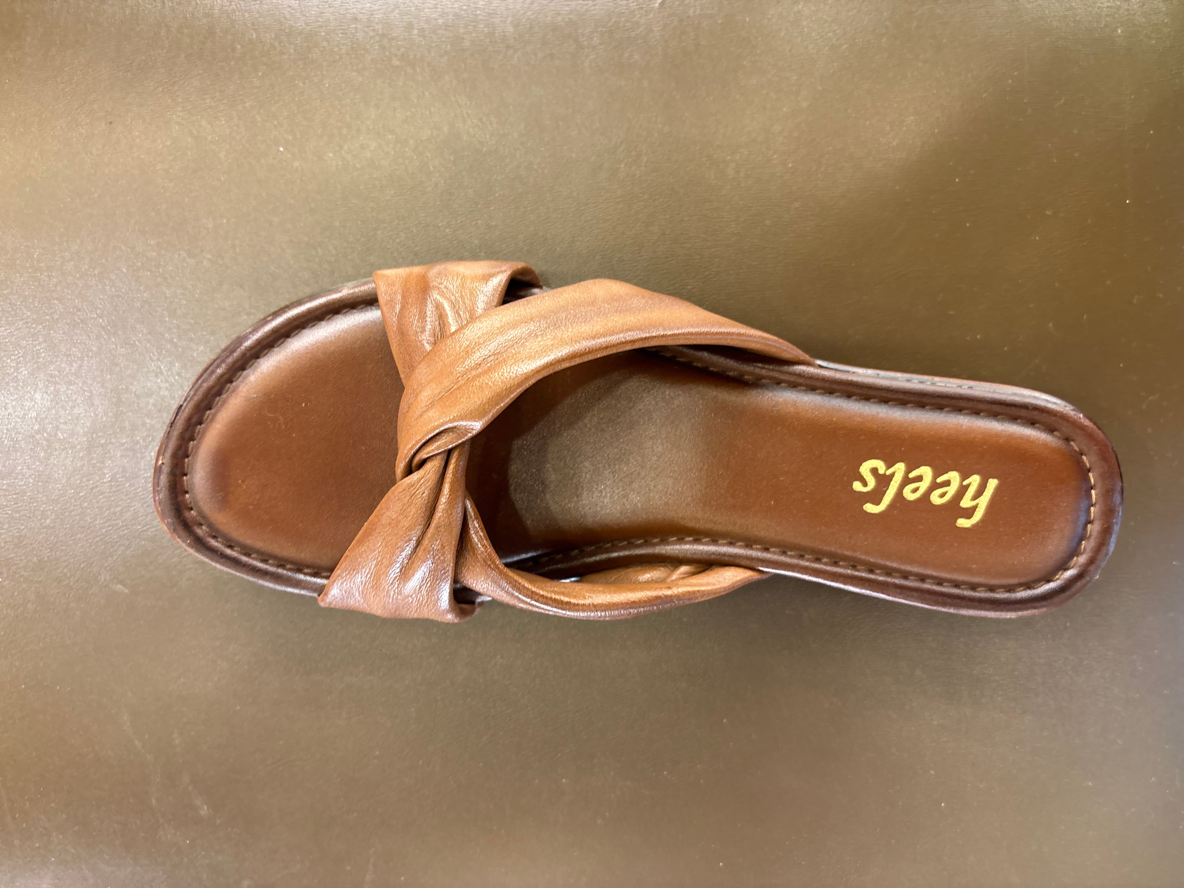Yaba Leather Soft Napa Cross Flat Sliders