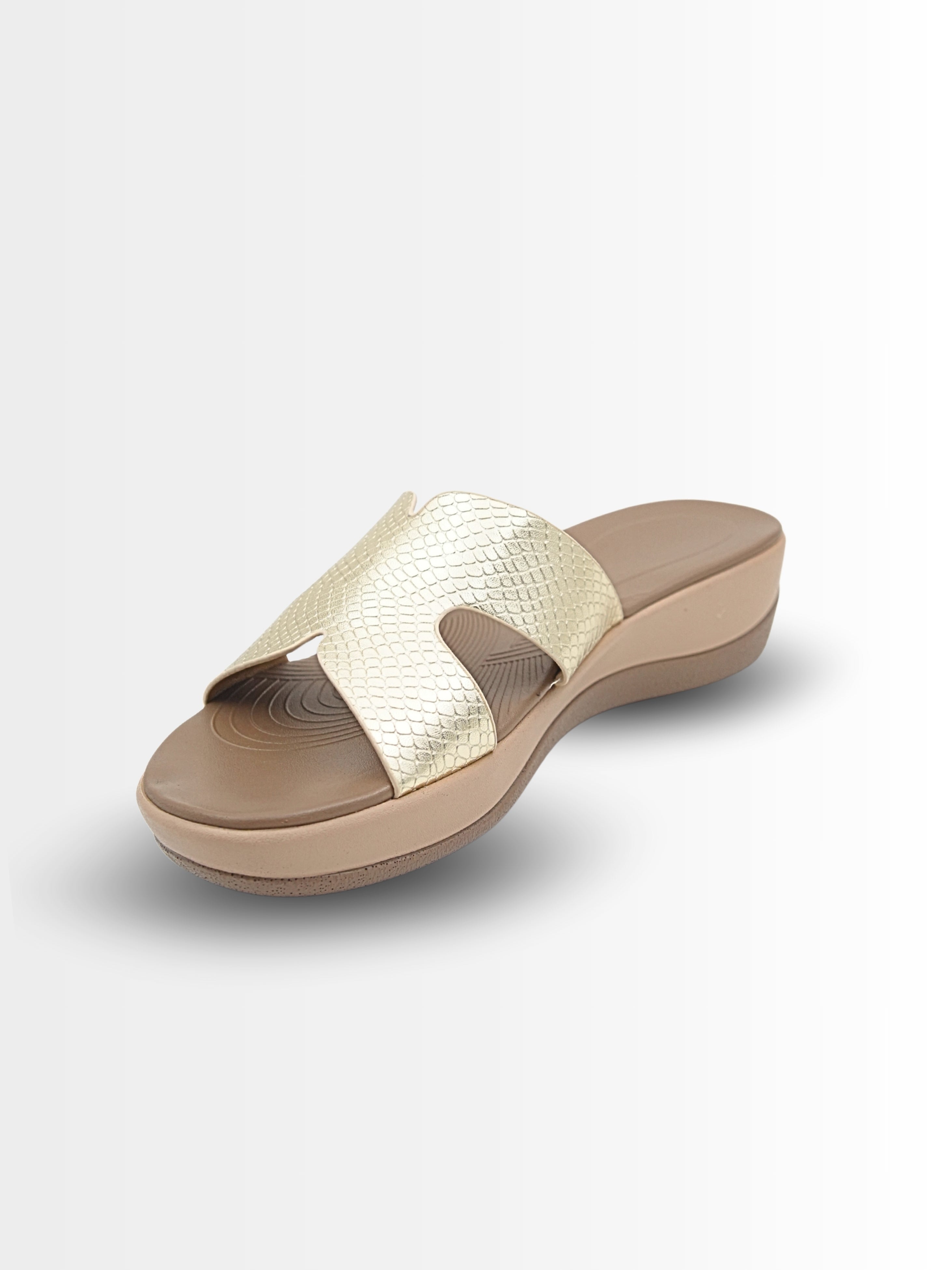 Fergie Cushioned Sliders