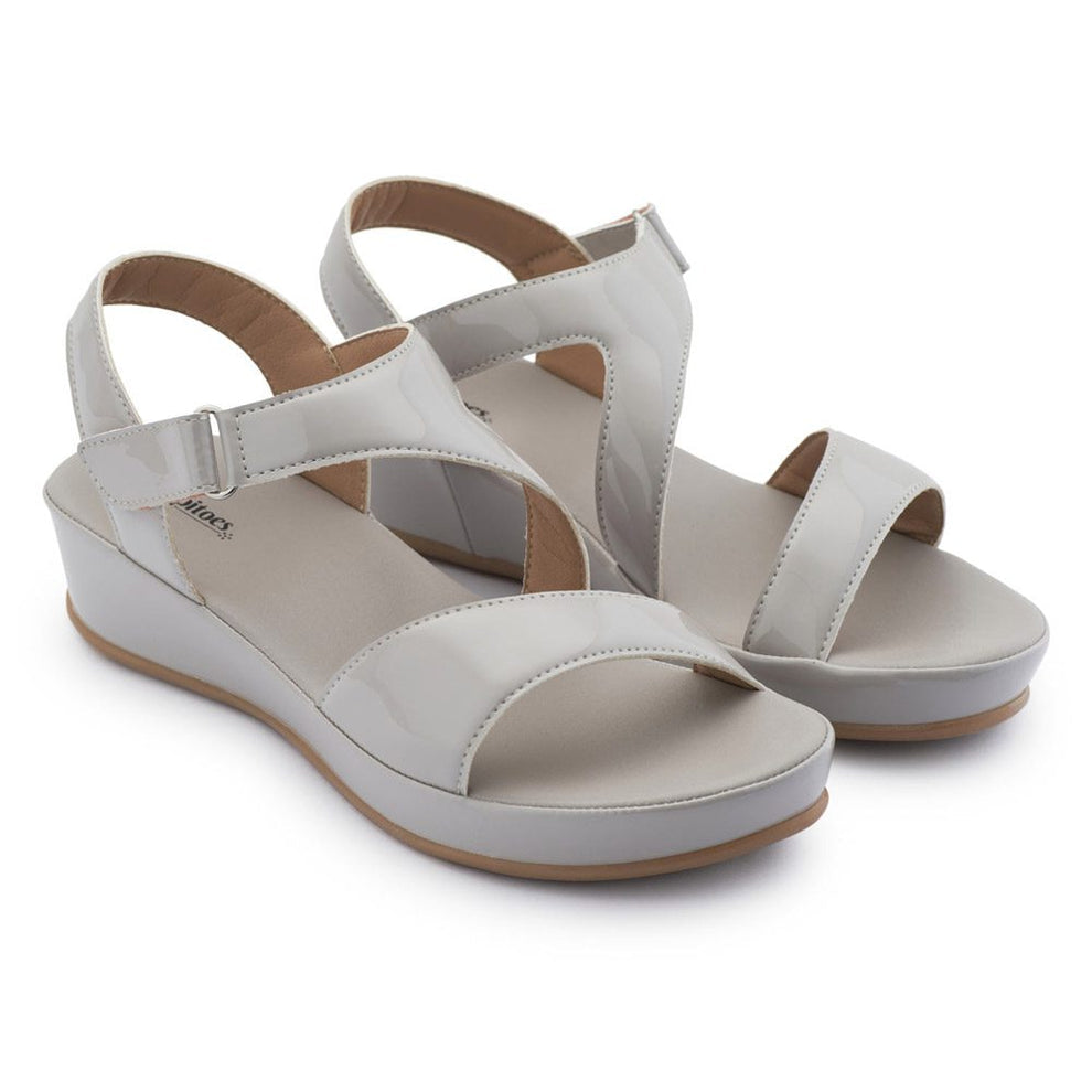 Beckett Cushioned Strap Sandals - The Heels India