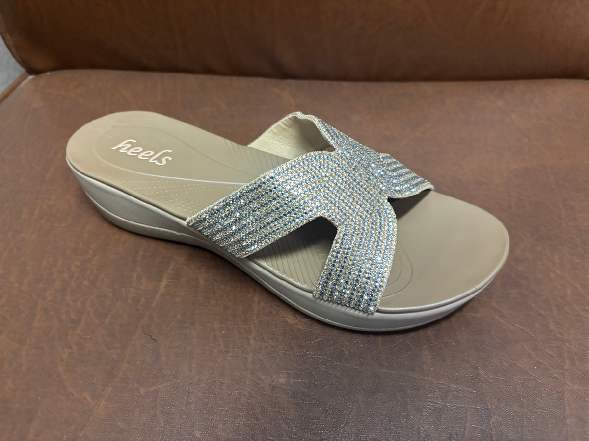 Dakota Cushioned Bling Slippers
