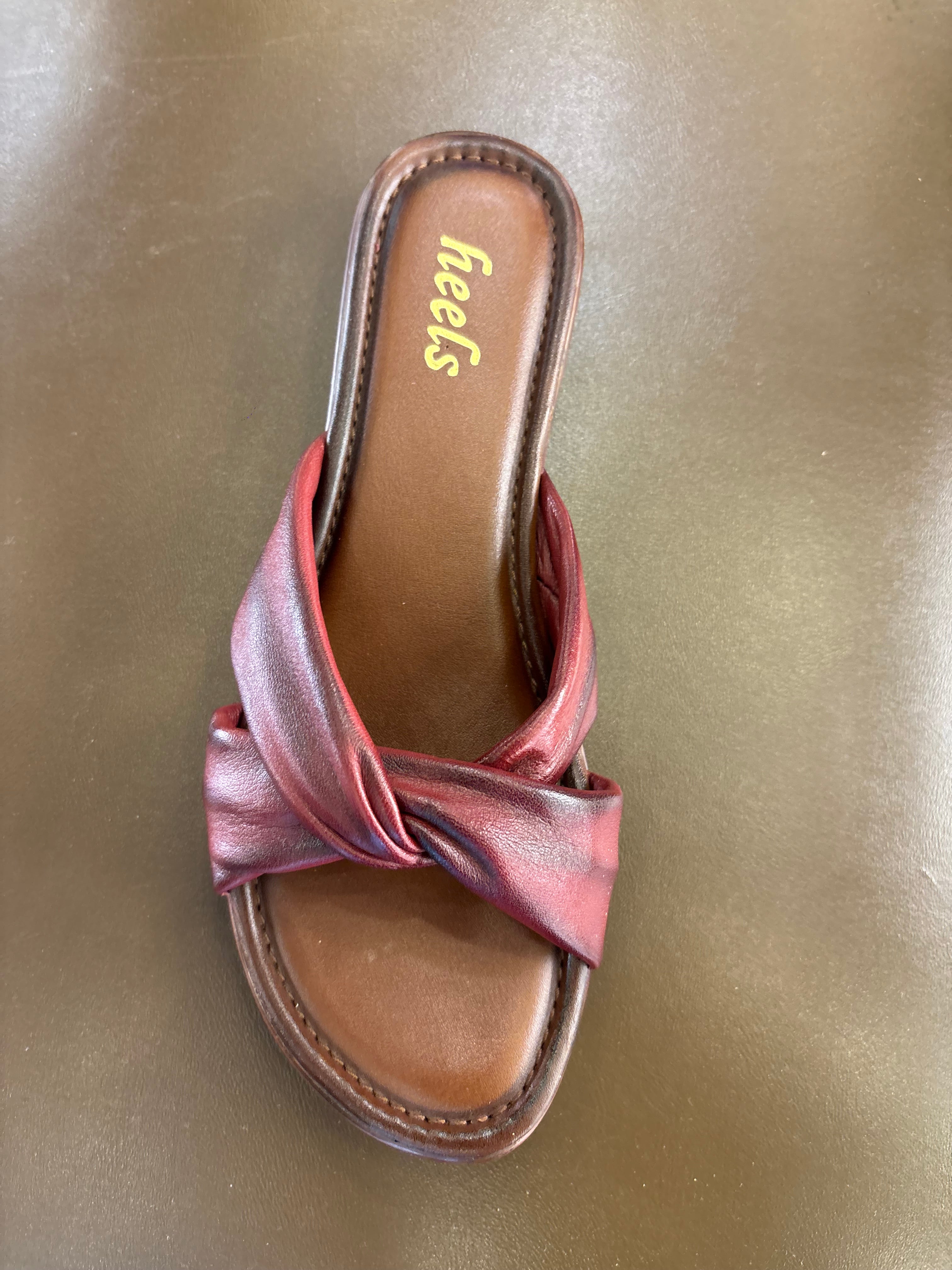 Yaba Leather Soft Napa Cross Flat Sliders