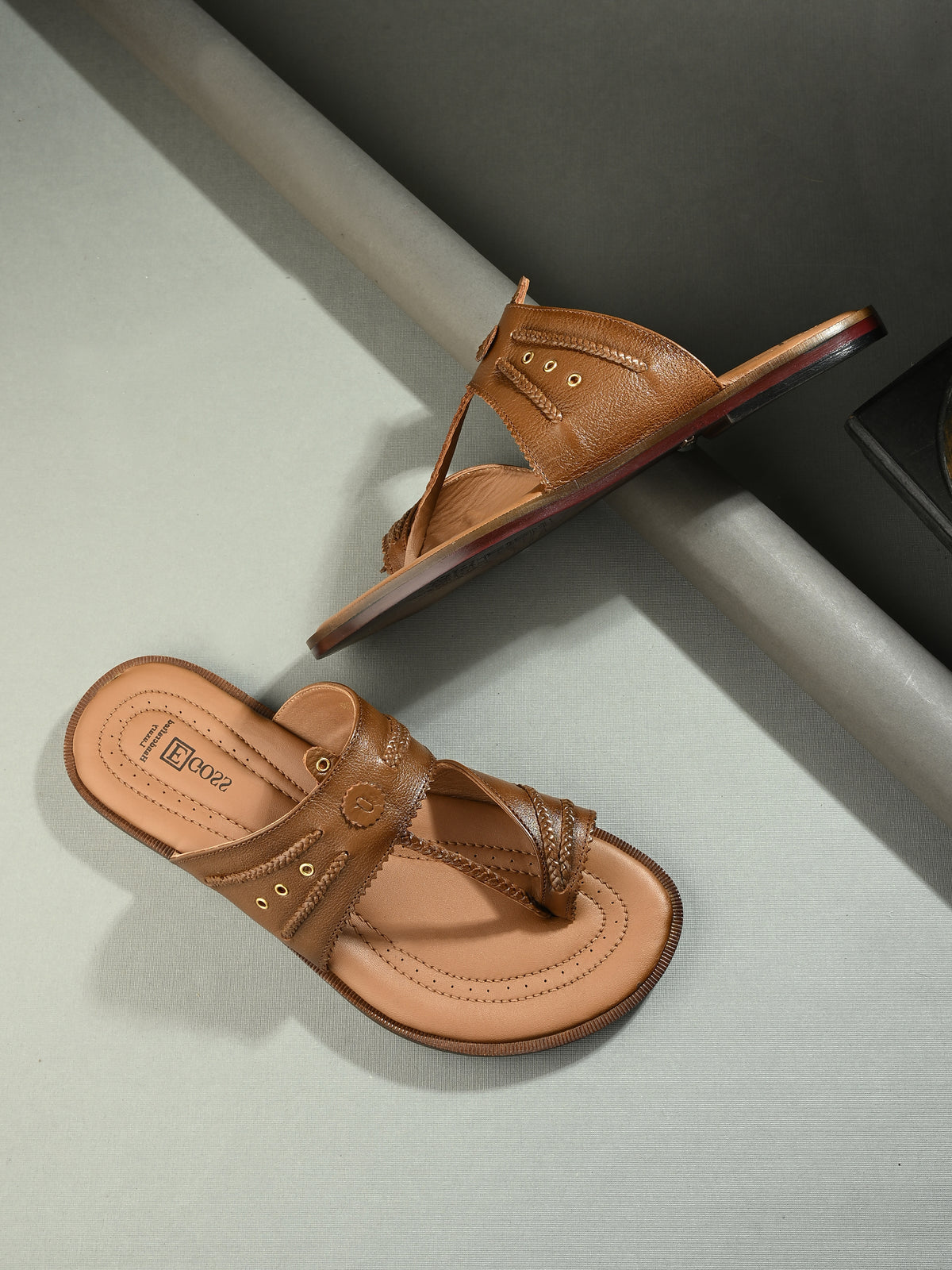 Leather kohlapuri slippers for men