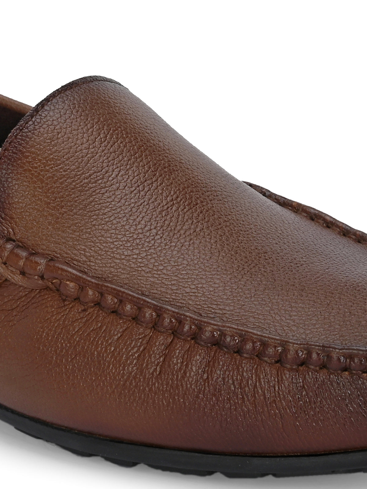 Cedar Plain Leather Cushioned Loafers - The Heels India