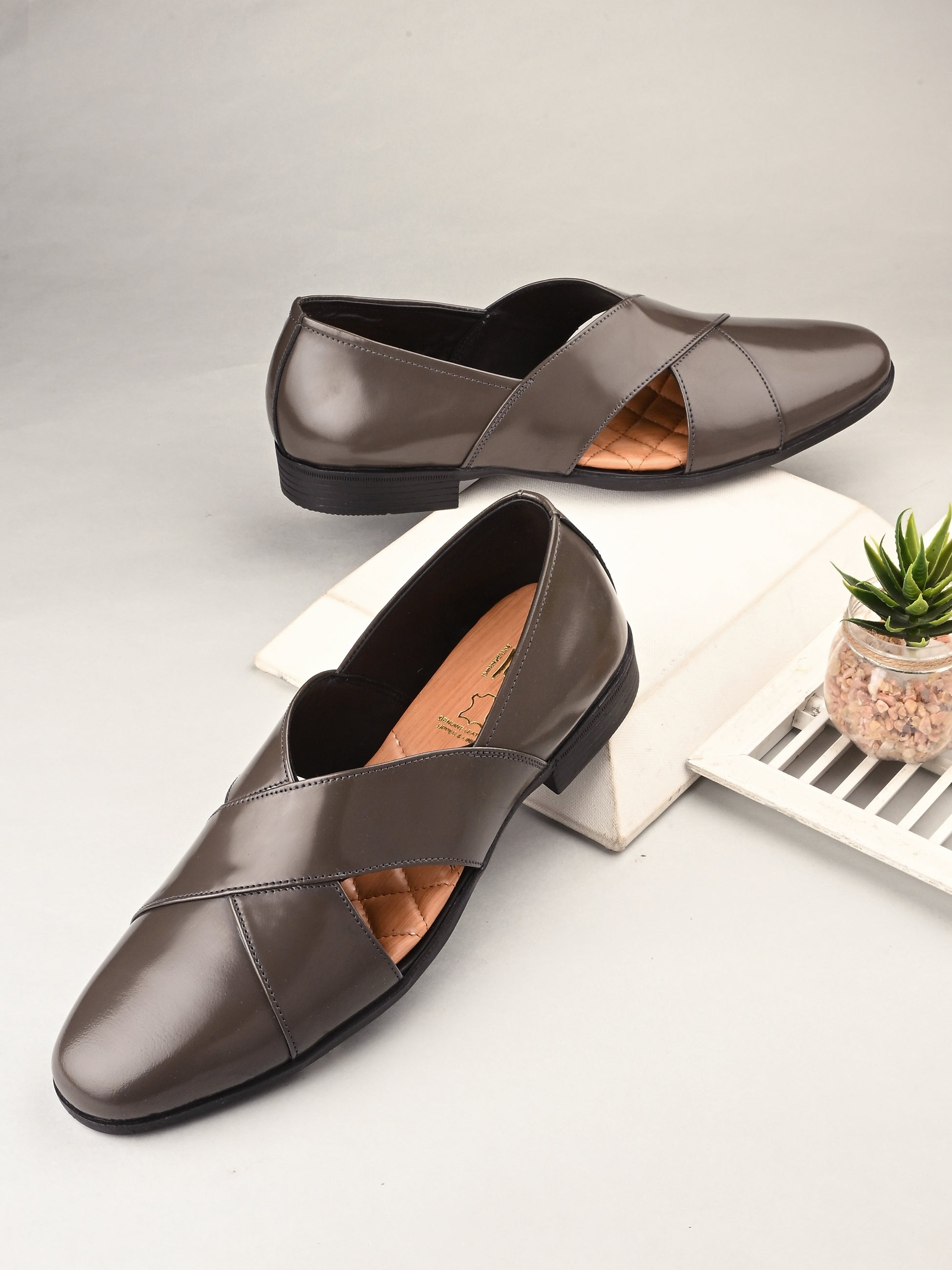 Behrouz Ethnic Leather Shoes