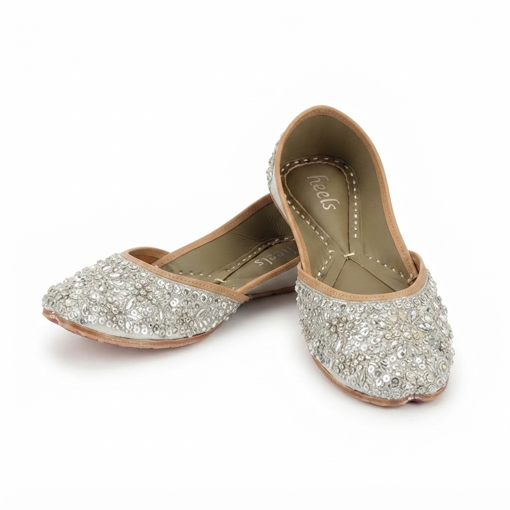 Zehra Handcrafted Leather Juttis