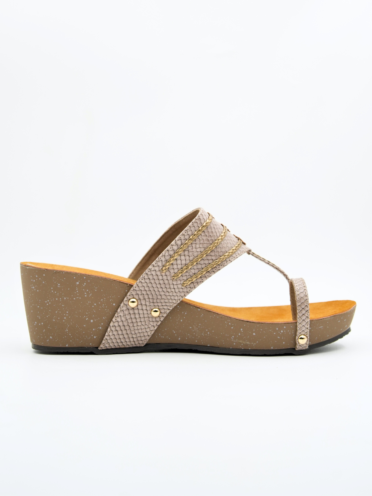 Zehra Wedge Heel Kohlapuris - The Heels India