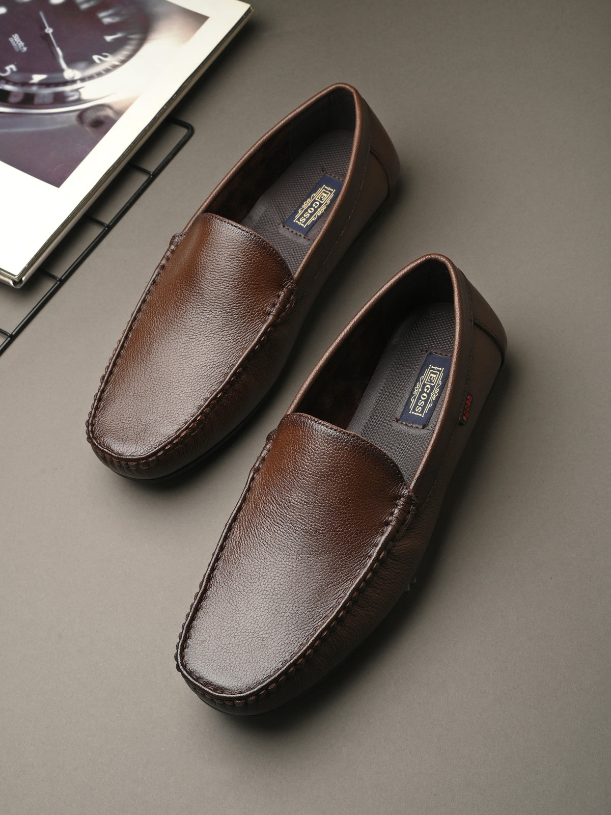 Cedar Plain Leather Cushioned Loafers
