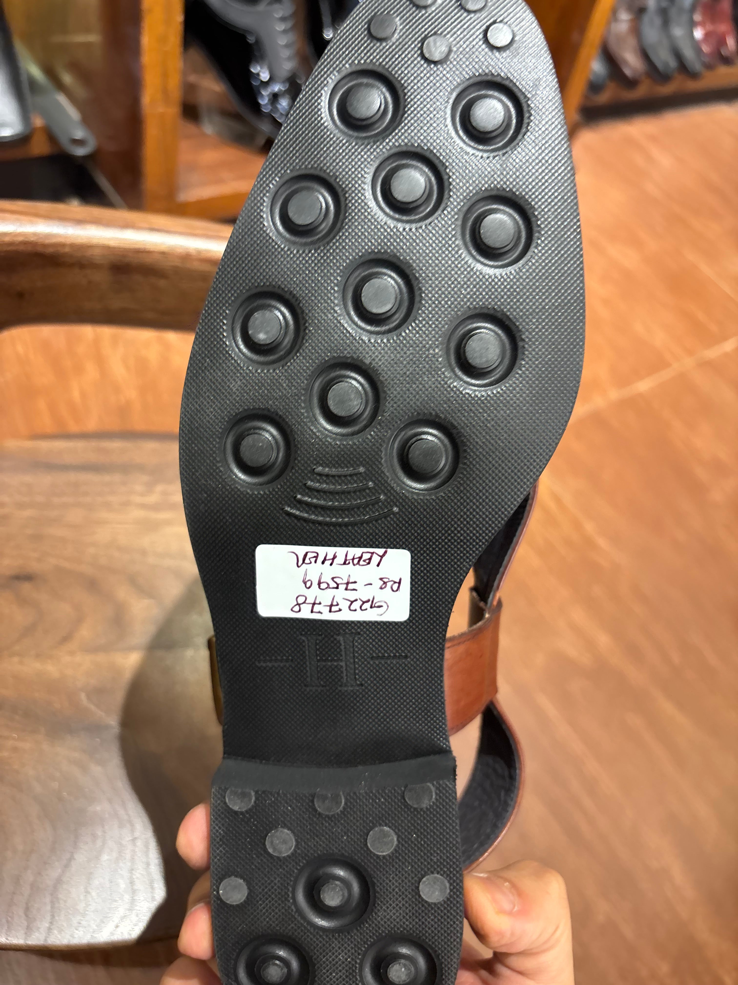 Demarzio Leather Ethnic Peshawari Sandals
