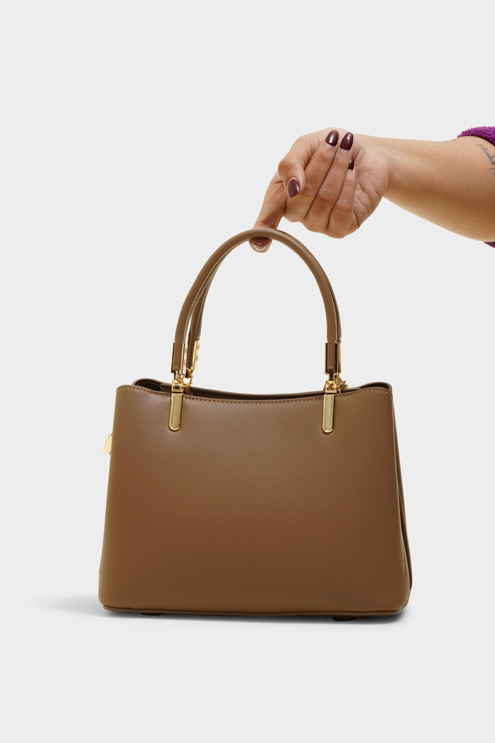 Kennedy brown purse - The Heels India