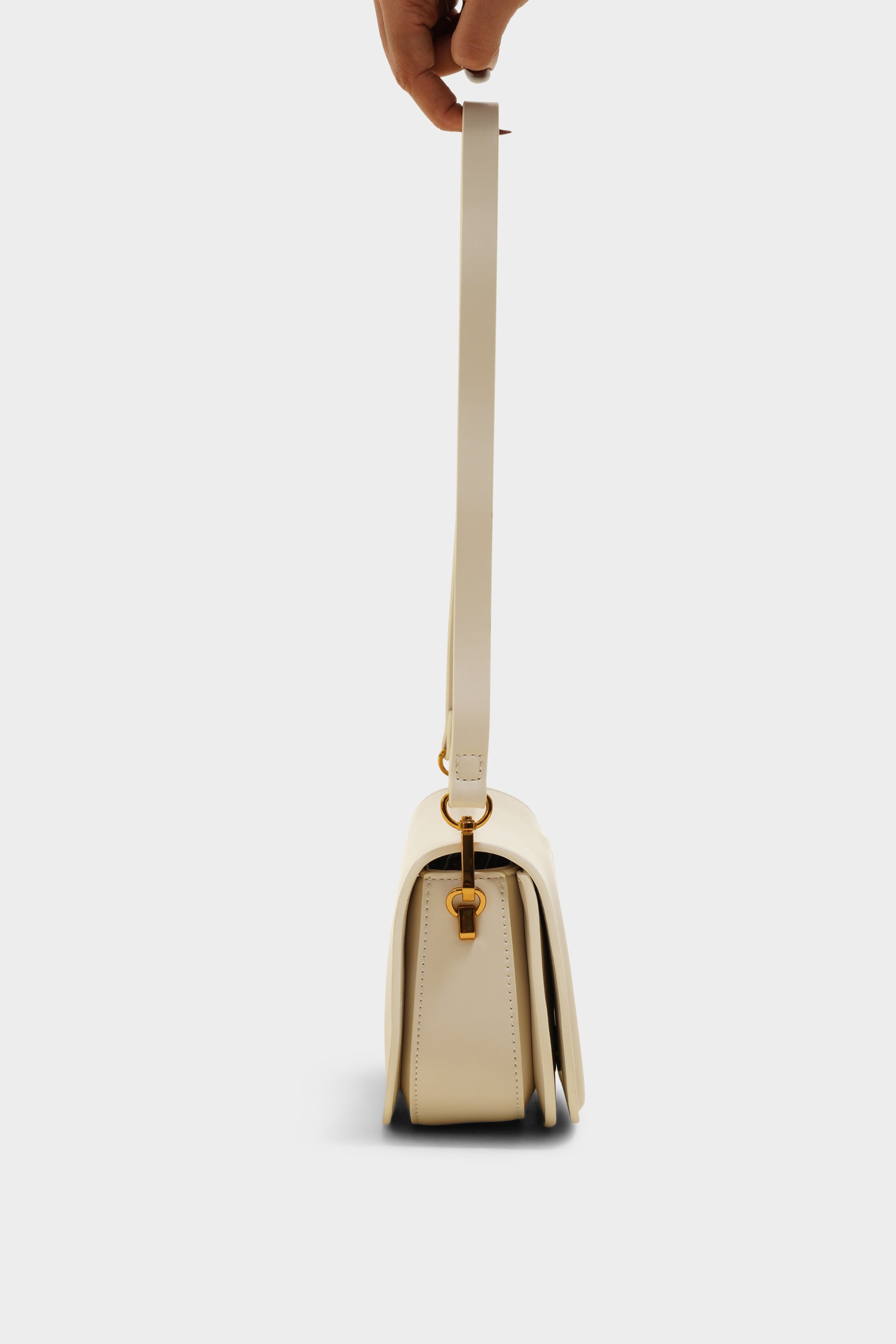 Gabriella white sling bag - The Heels India
