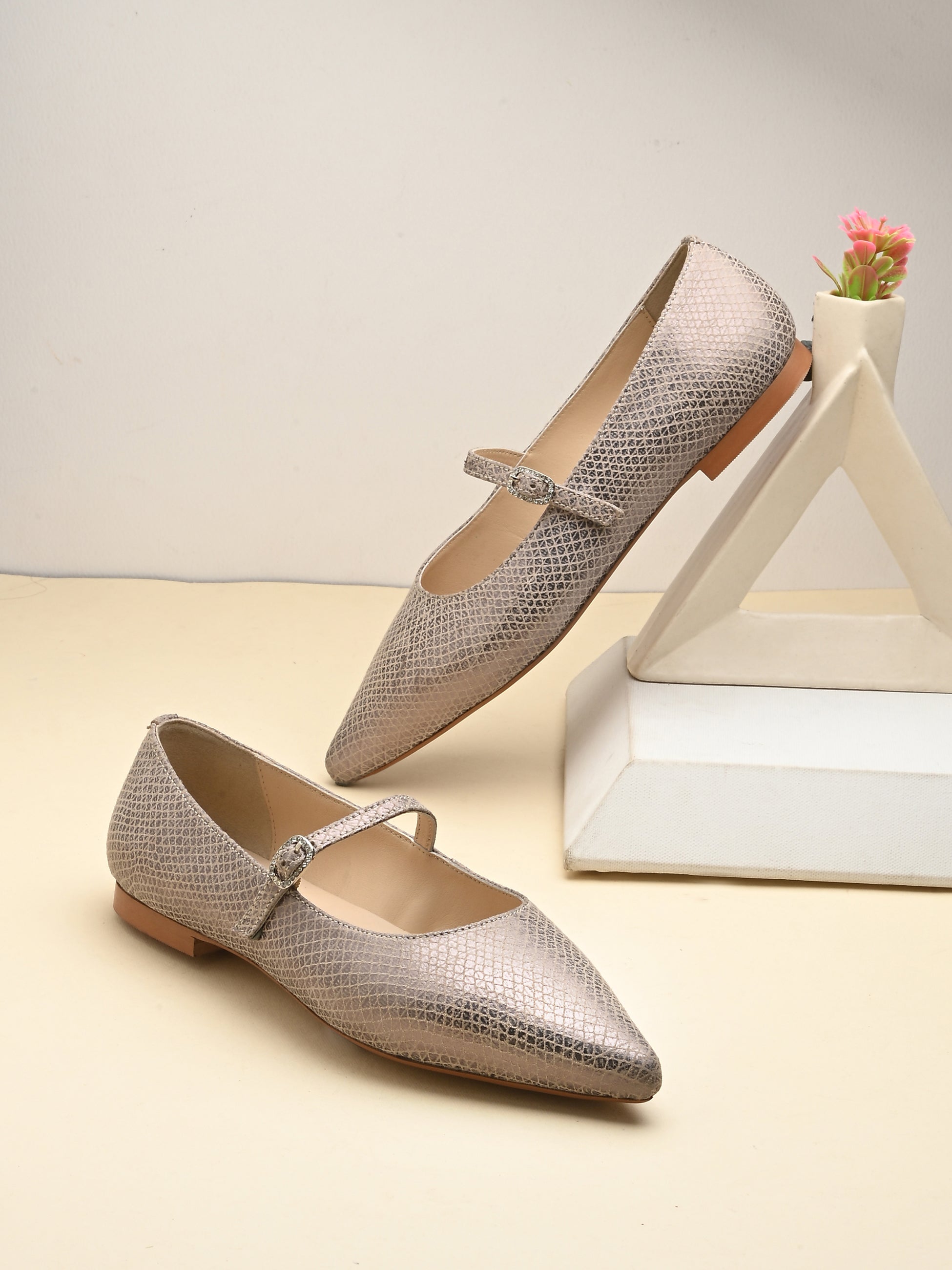 POPPY Premium Leather Pointed Flat Ballerinas