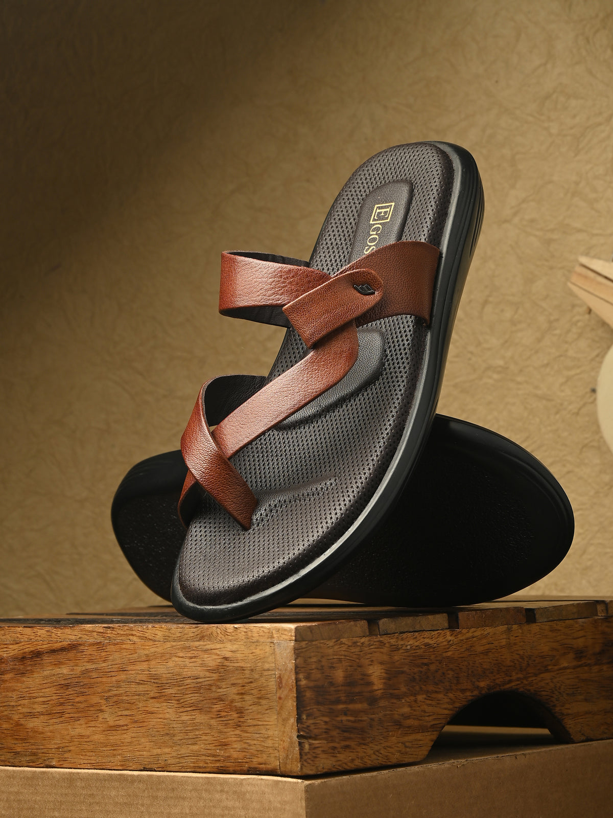 Cleo Cushion Leather Thumb Slippers