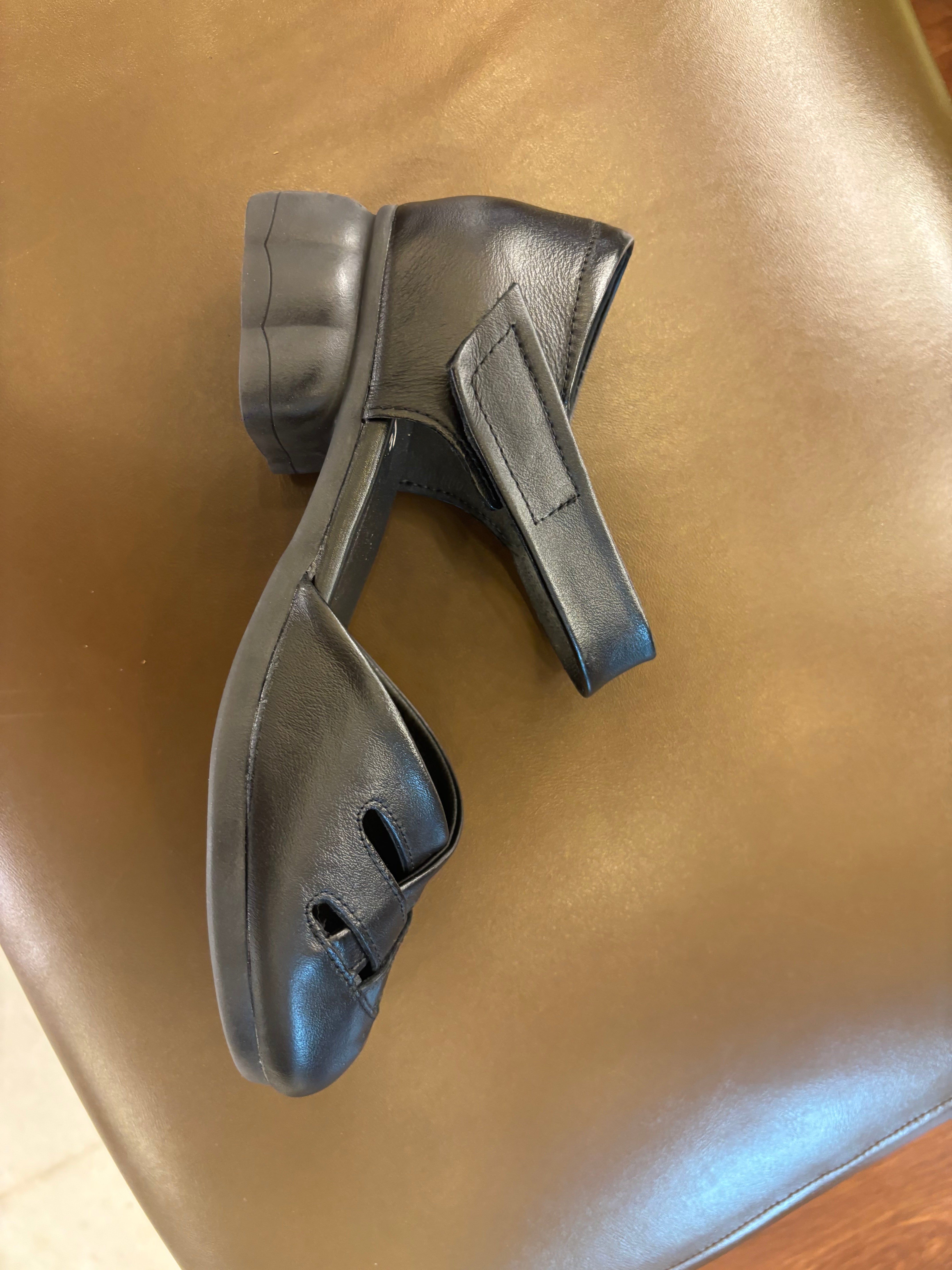 Zoe Leather Velcro Strap Cushioned Block Heel Sandals