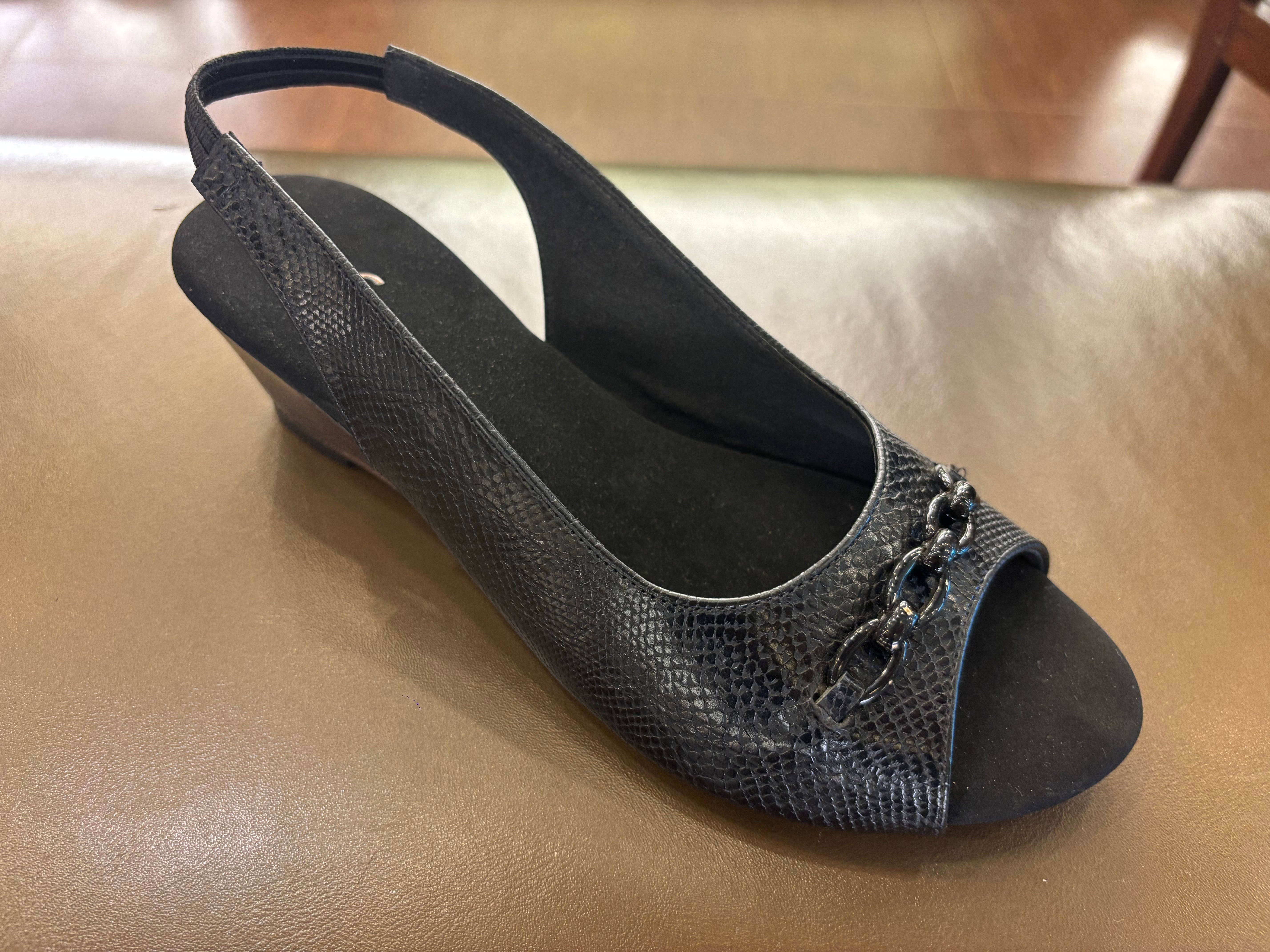 Serena Wedge Back Elastic Peep Toe Sandal