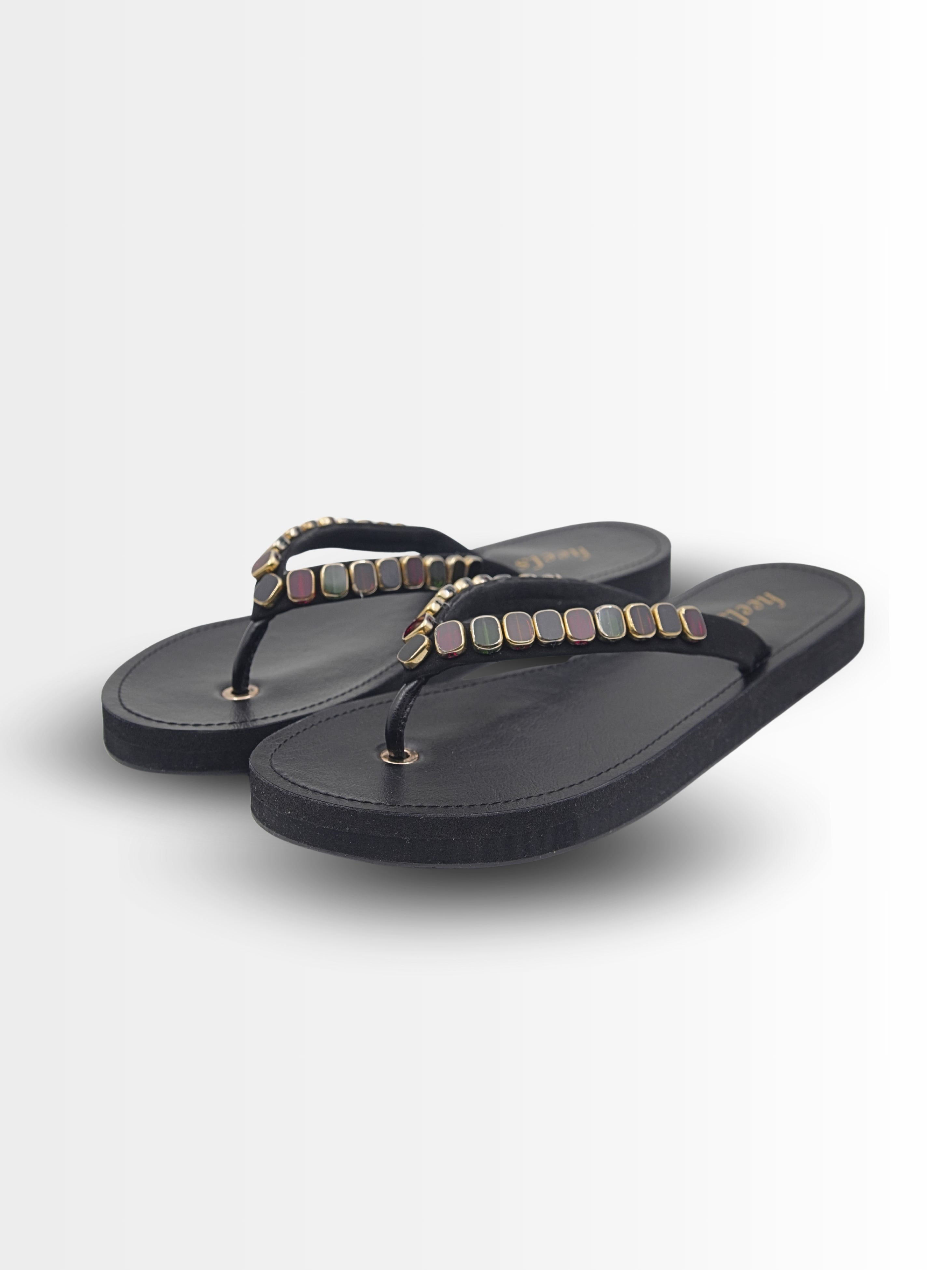 Novelli Cushioned Beads V Strap Slippers