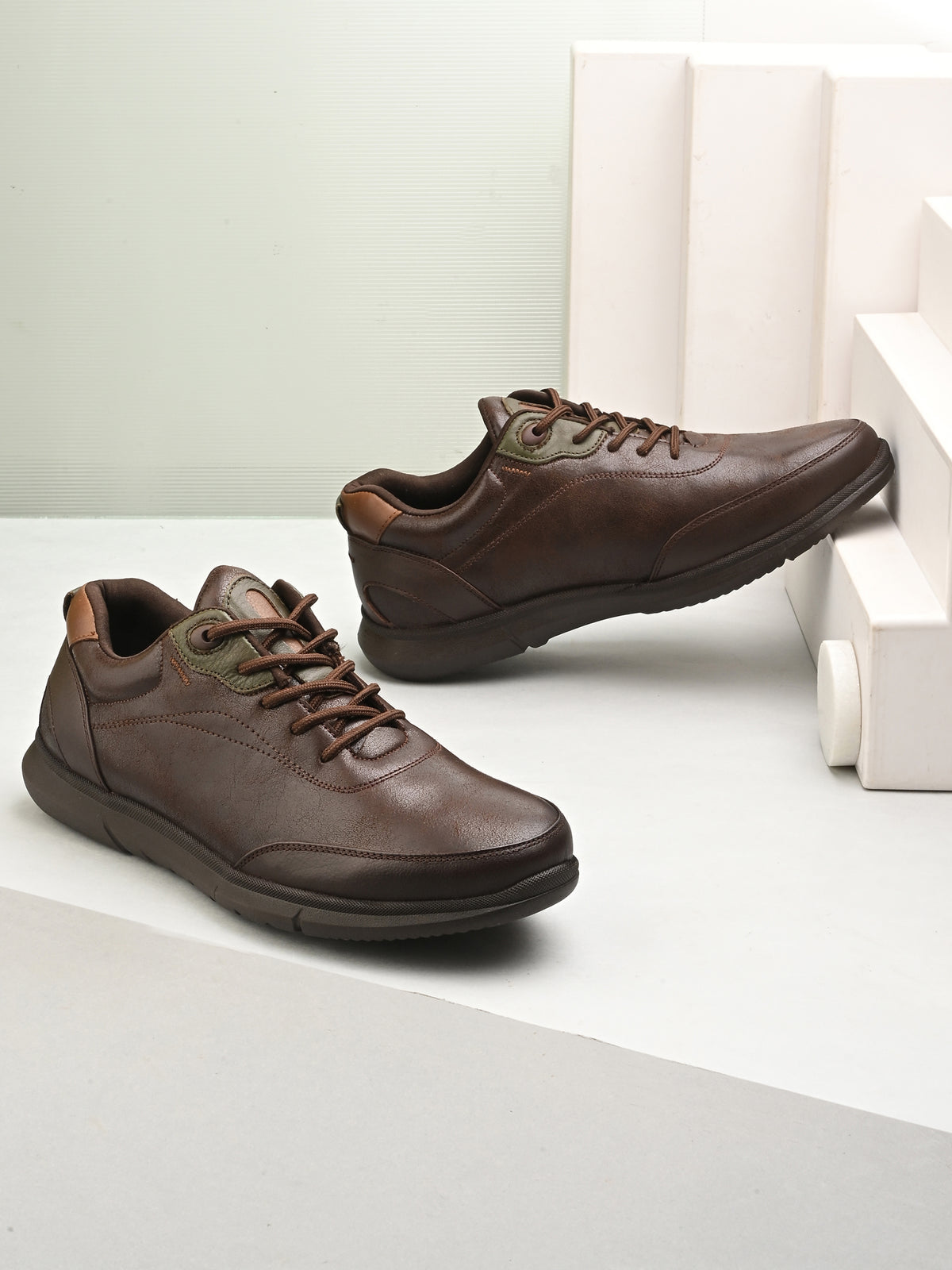 Jao Leather Lace-up Zero Gravity Sneakers