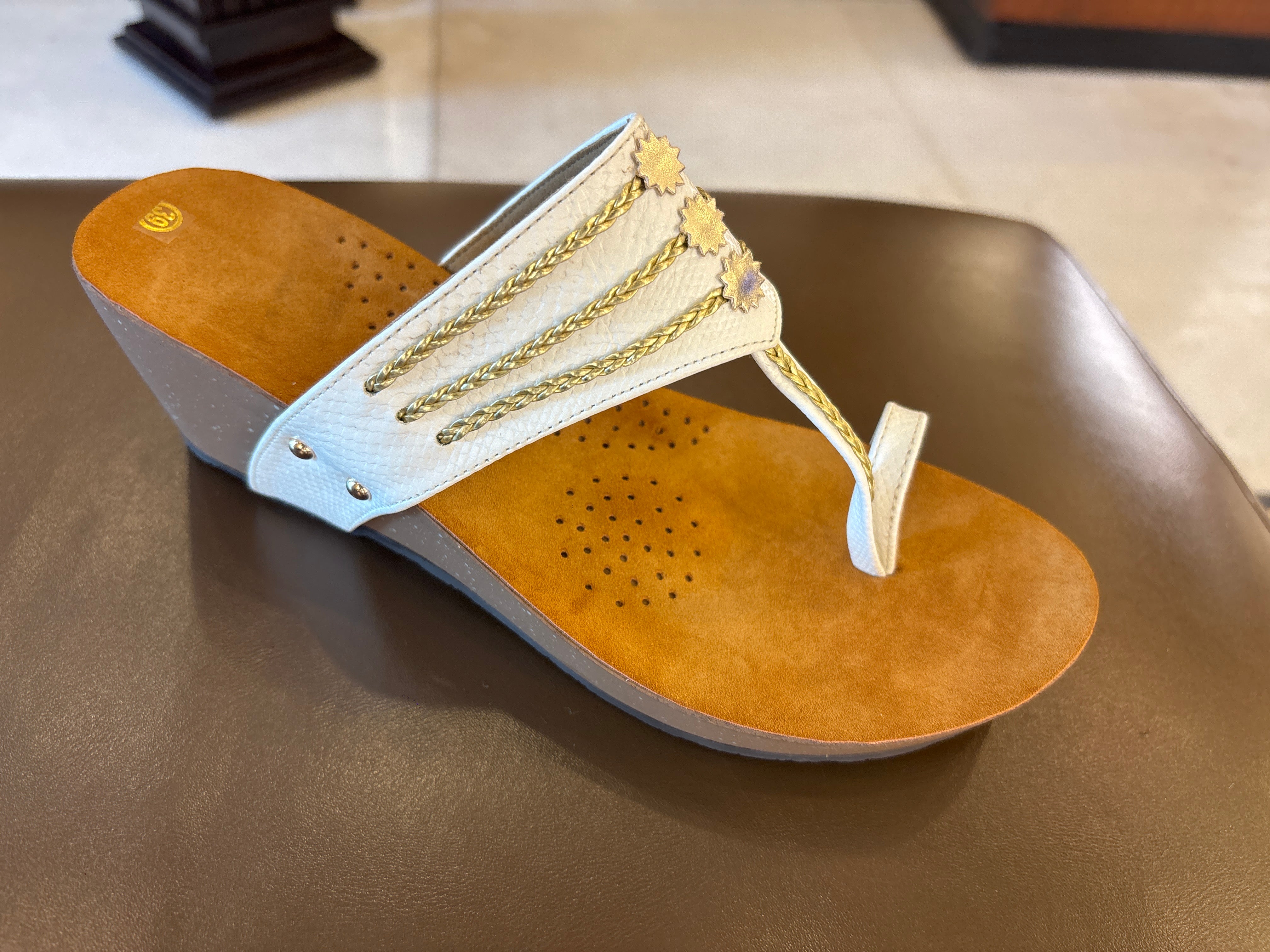Zehra Wedge Heel Kohlapuris - The Heels India