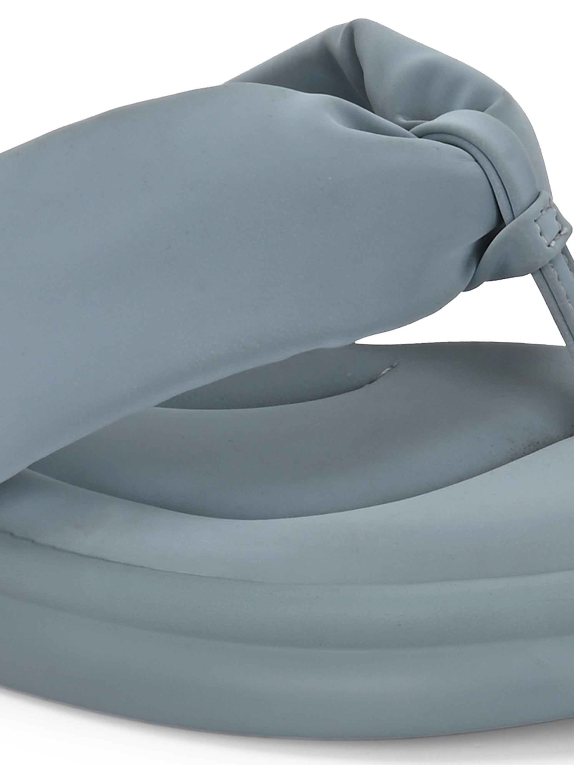 Liora V Cushioned Slippers