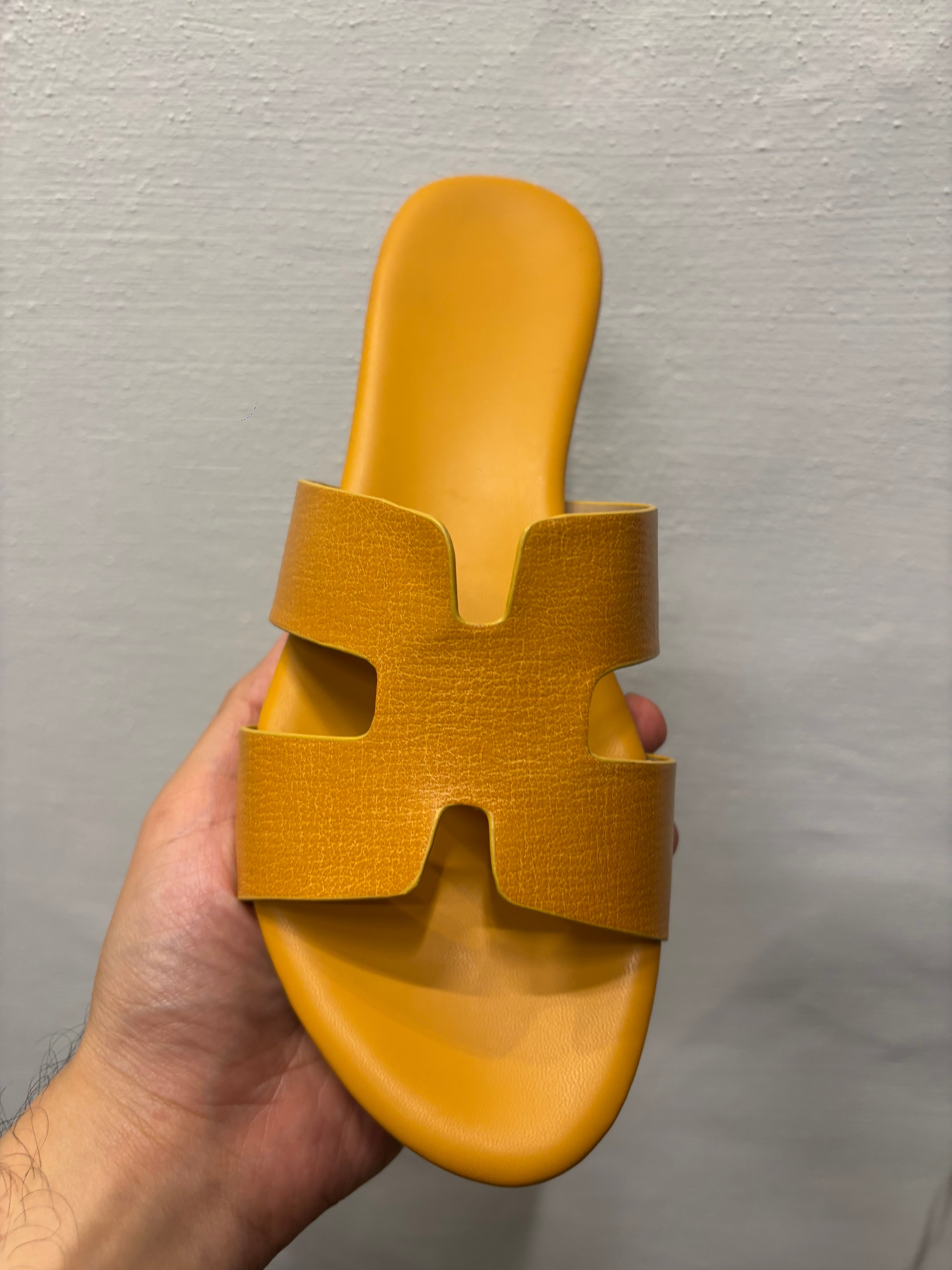 Abigail Cushioned Sliders