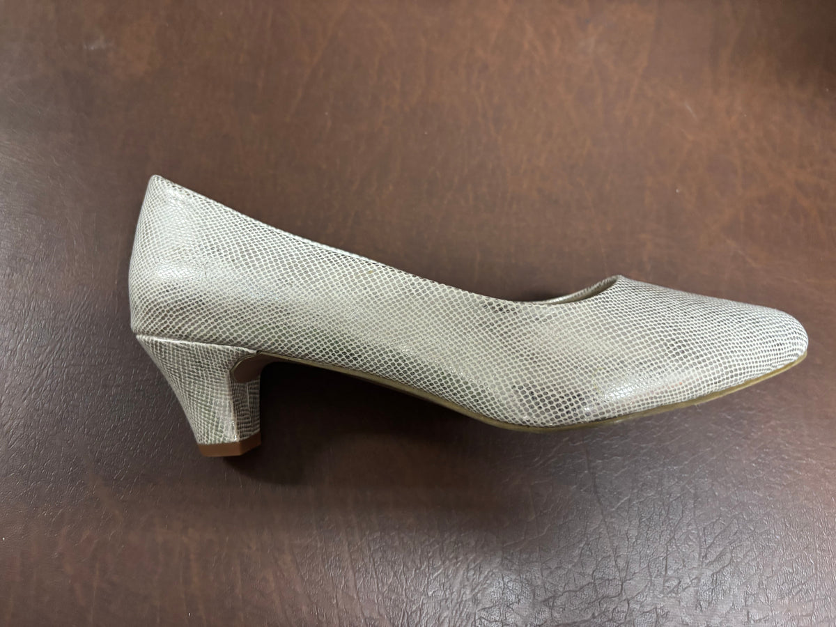 Kesha Classic Kitten Heel Stilettos