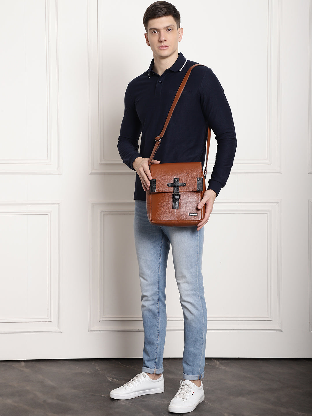 Tan Leather Crossbody bags FL500