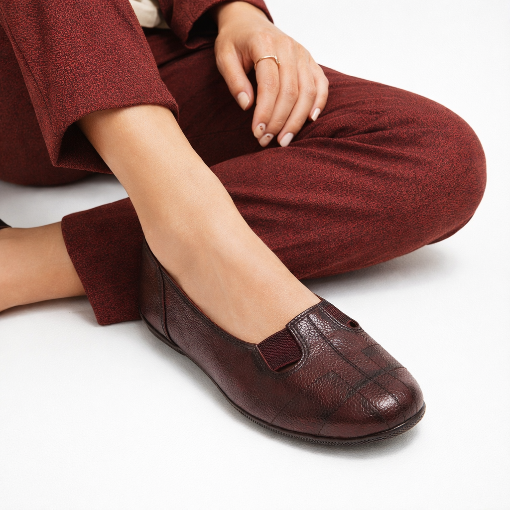 Ellie Classic Stitched Leather Elastic Ballerinas - The Heels India