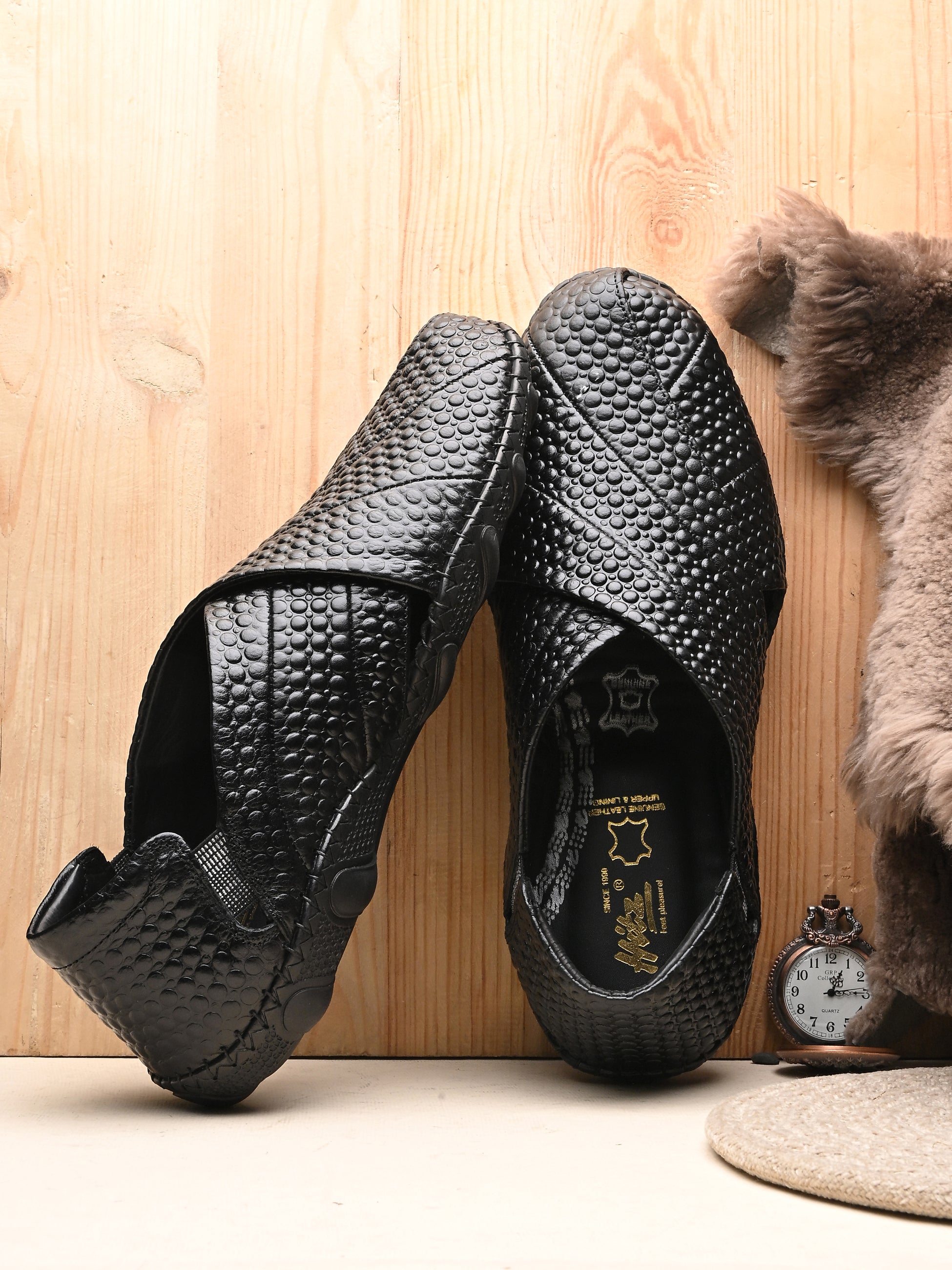 Rayaan Leather Ethnic Cushioned Loafers