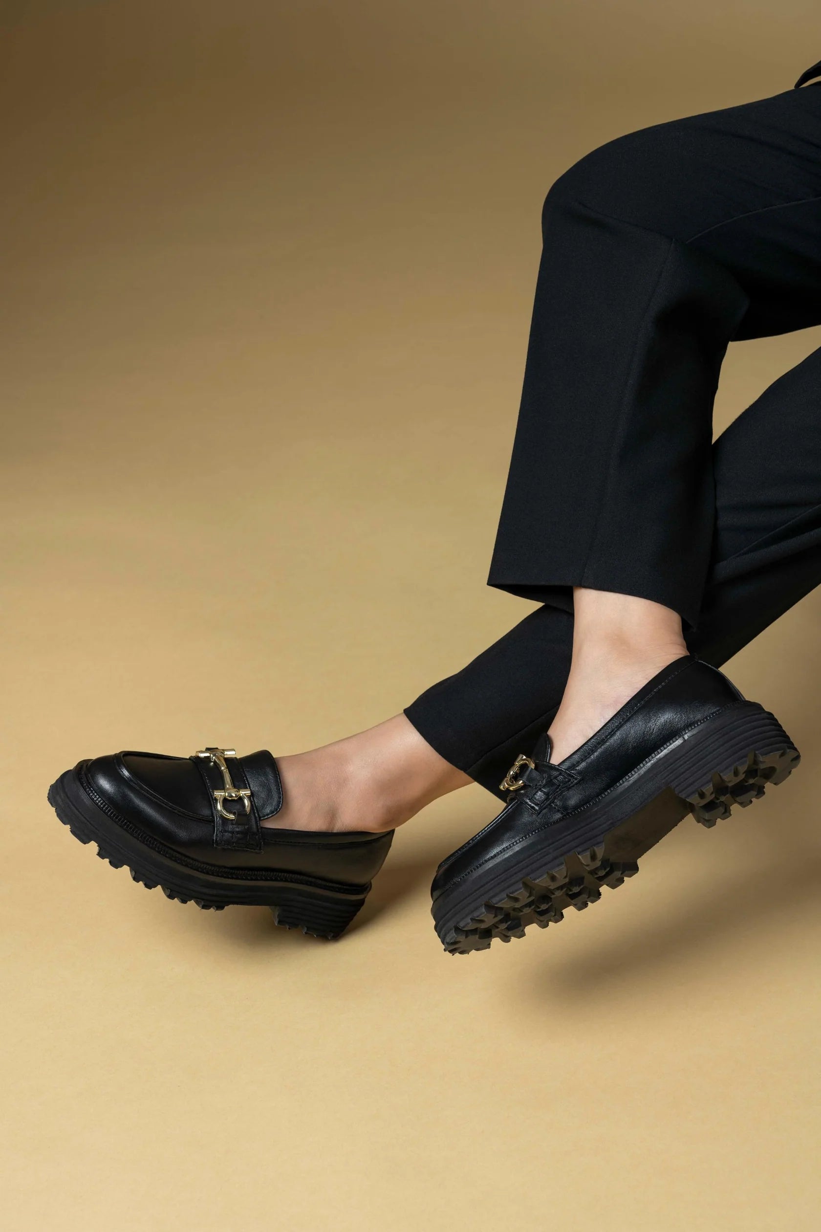 PIONEER Premium Leather Moccasins